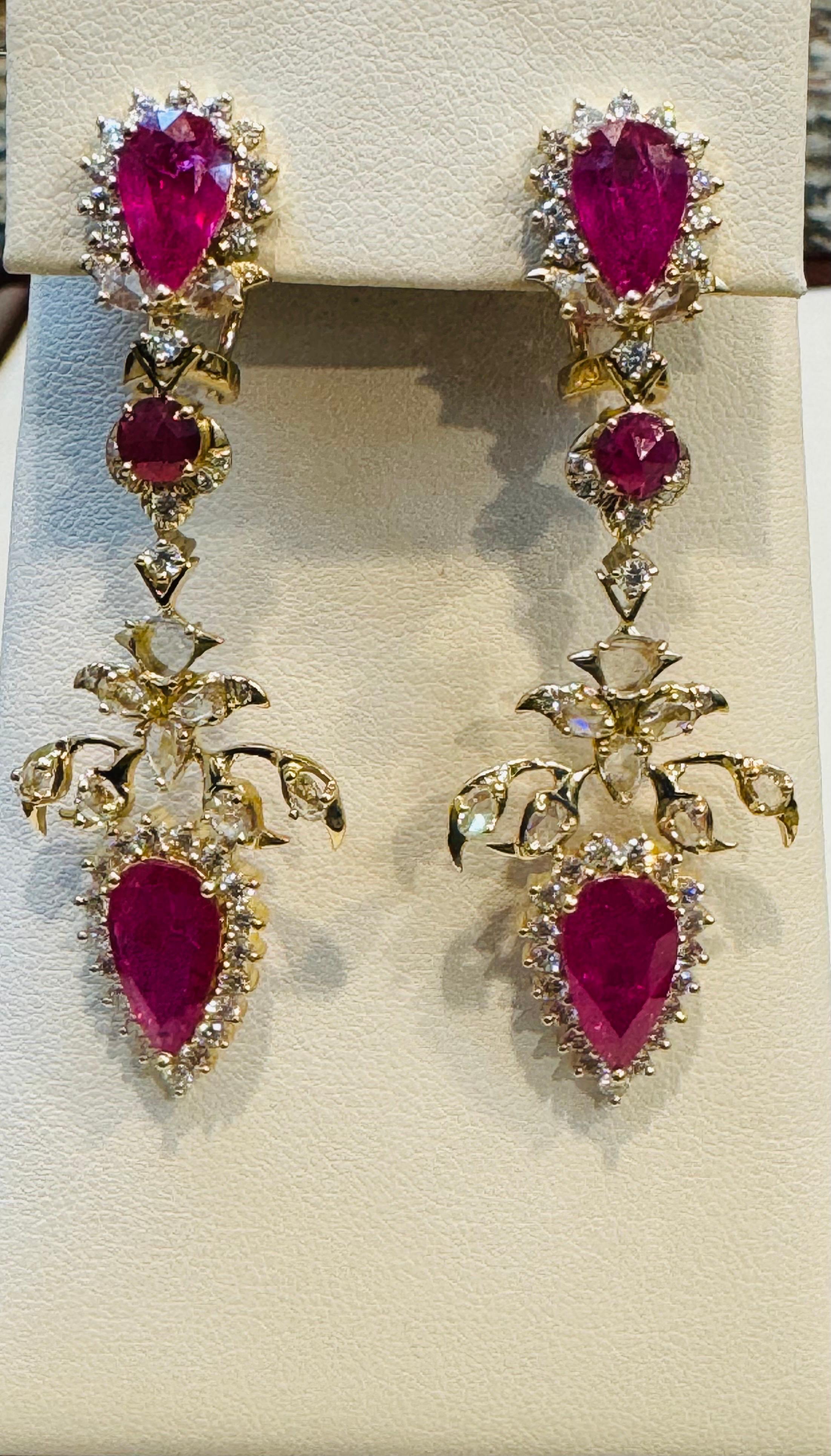 45 Ct Pear Cut Ruby & 22 Ct Rose cut Diamond Necklace Suite 18 Kt Gold, Bridal For Sale 4