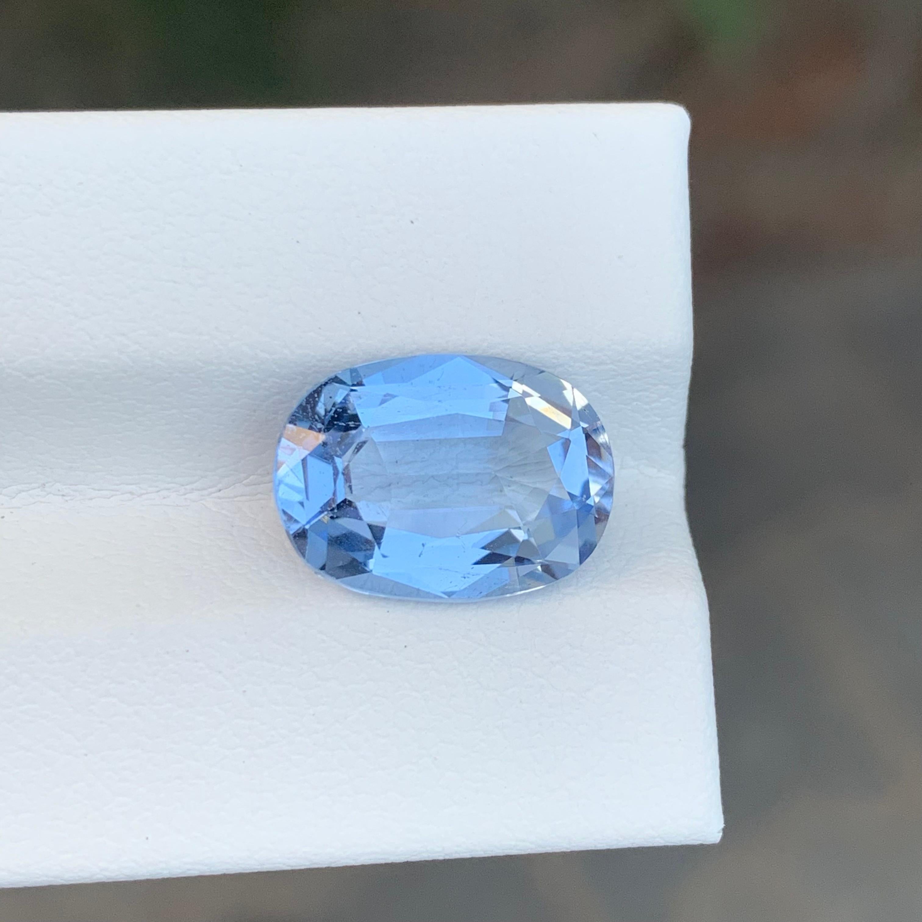 Femenino o masculino 4,50 Quilates Adorable Piedra Preciosa Facetada Aguamarina Goshenita Forma Ovalada en venta