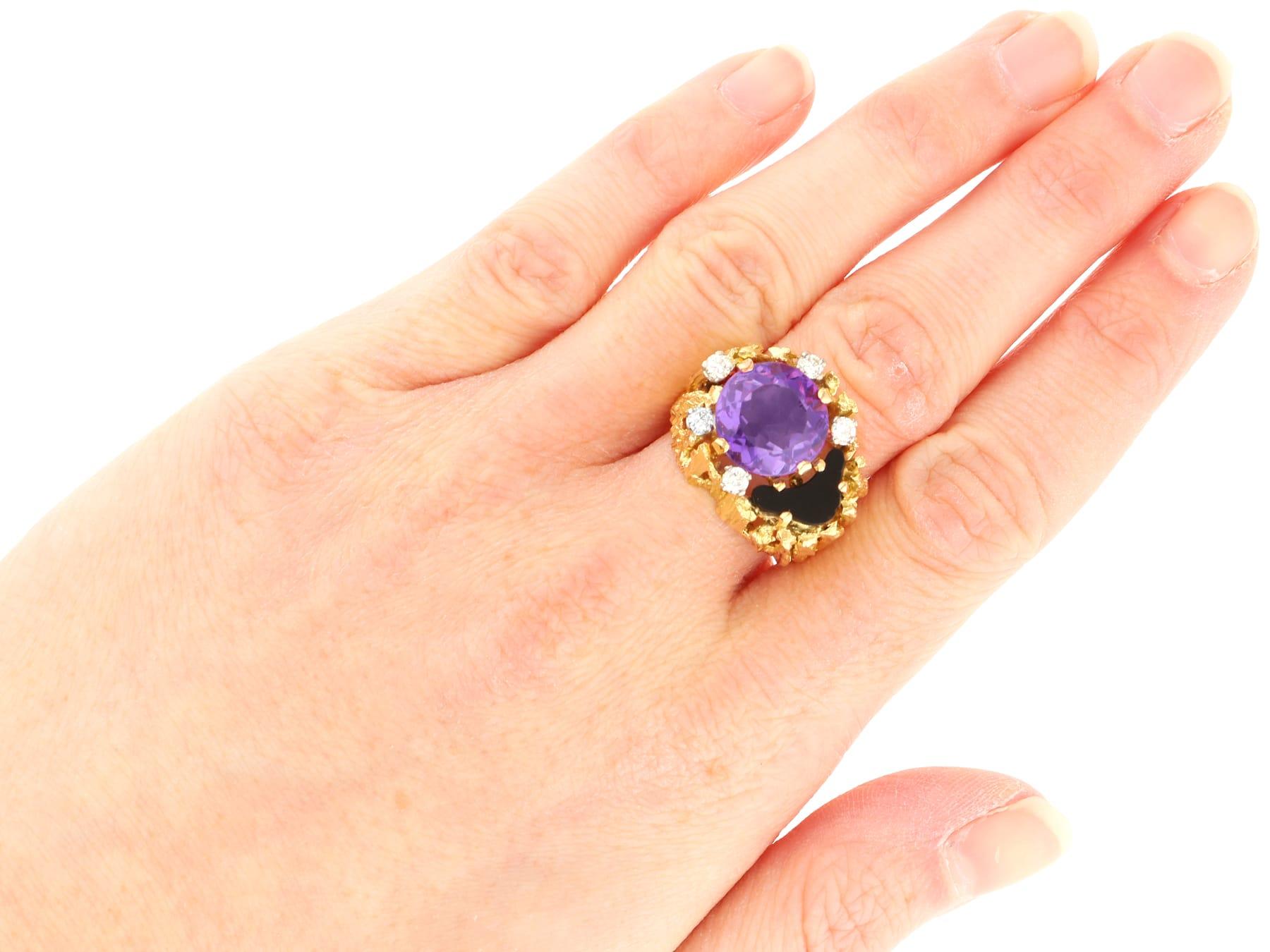 4.50 Carat Amethyst 0.50 Carat Onyx 0.25 Carat Diamond 18k Yellow Gold Ring For Sale 7