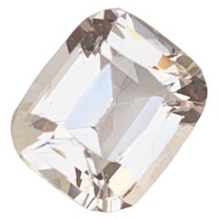 Morganite facettée incolore de 4,50 carats disponible pour la fabrication de bijoux
