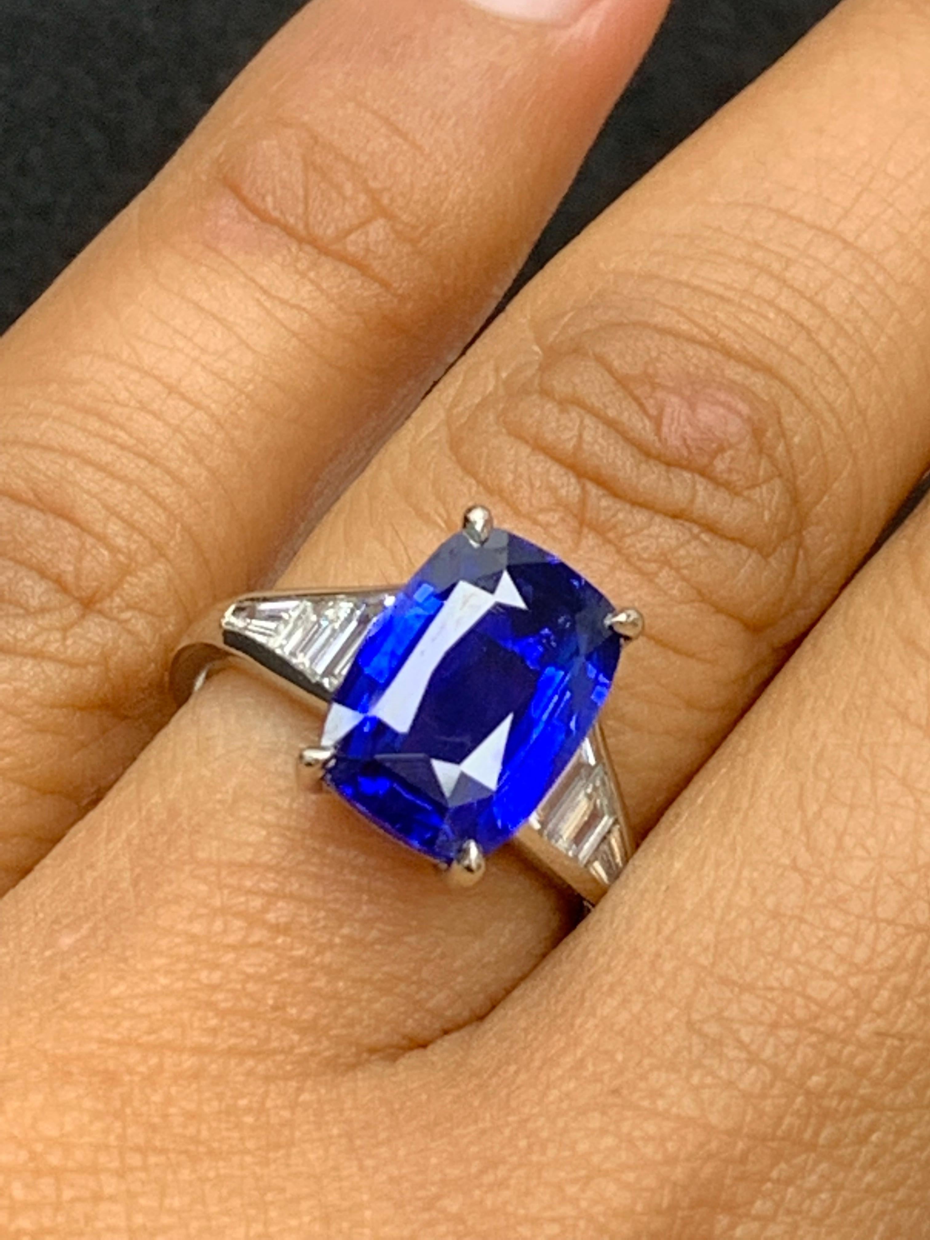 4.50 Carat Cushion Cut Sapphire and Diamond Engagement Ring in Platinum For Sale 11