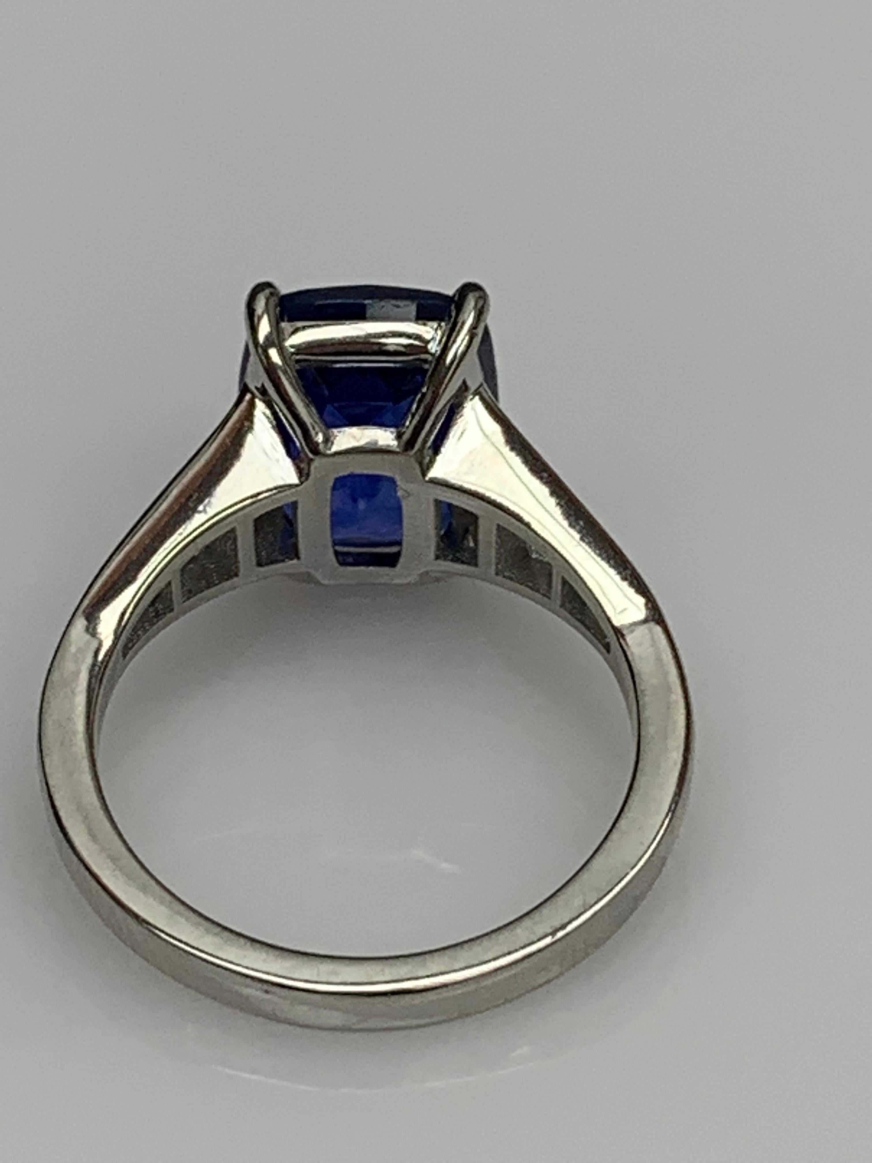 4.50 Carat Cushion Cut Sapphire and Diamond Engagement Ring in Platinum For Sale 1