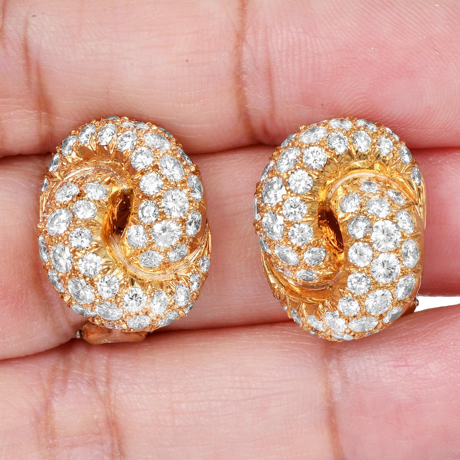 Women's 4.50 Carat Diamond 18K Gold Intertwined Clip-On Earrings