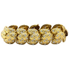 4.50 Carat Diamond Hand-Engraved Gold Bracelet