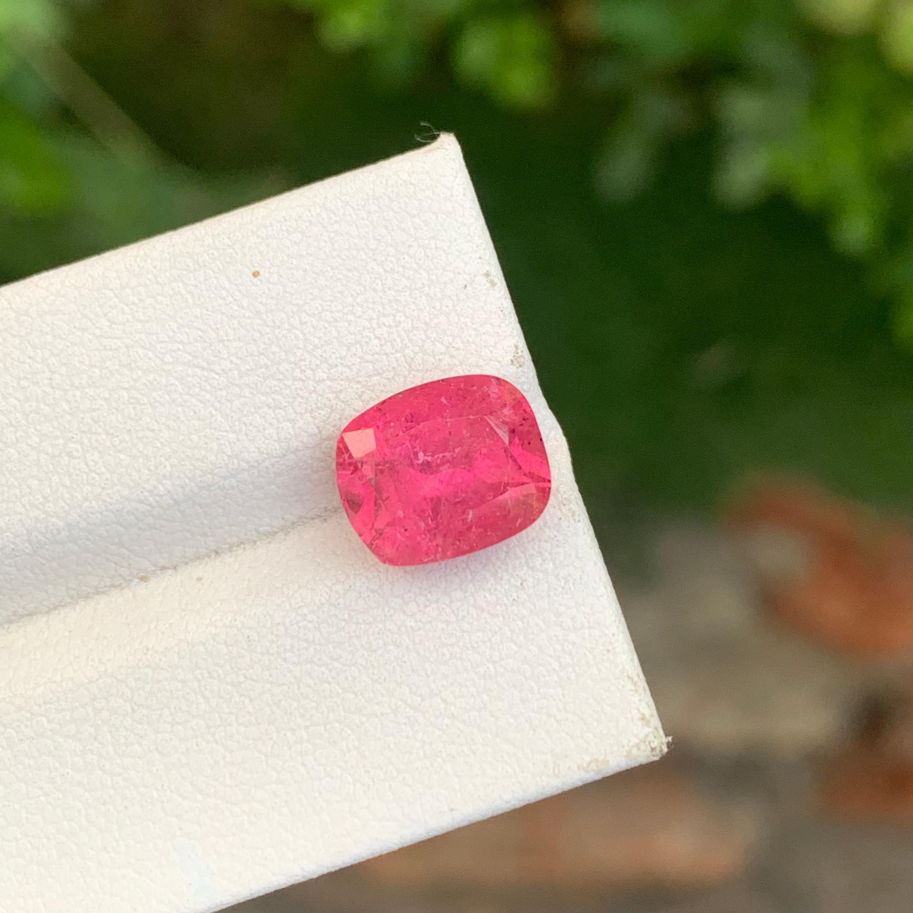 Tourmaline rubellite taille coussin de 4,50 carats pour la fabrication de bijoux Neuf - En vente à Peshawar, PK