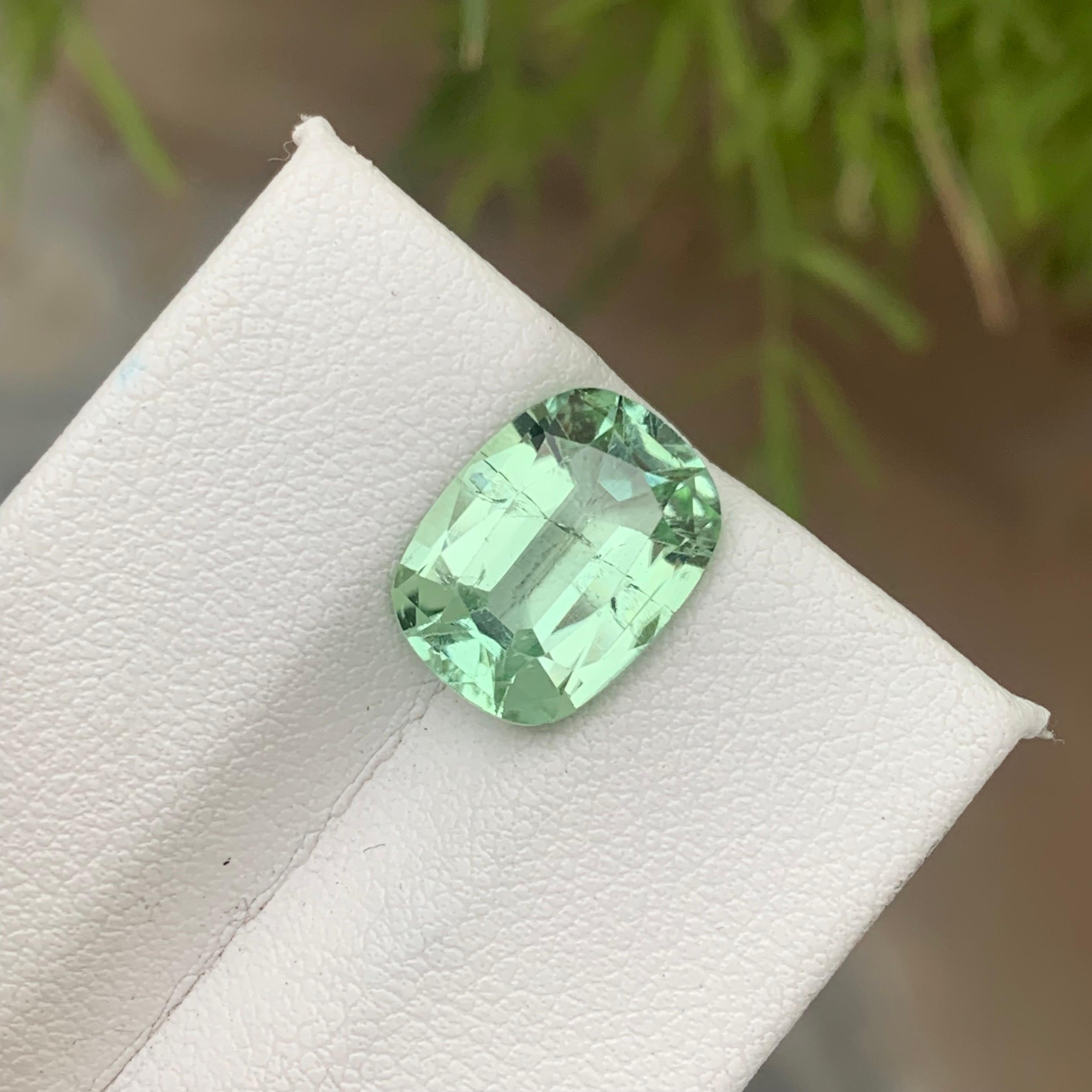 4.50 Carat Natural Faceted Mint Green Tourmaline October Birthstone For Sale 2