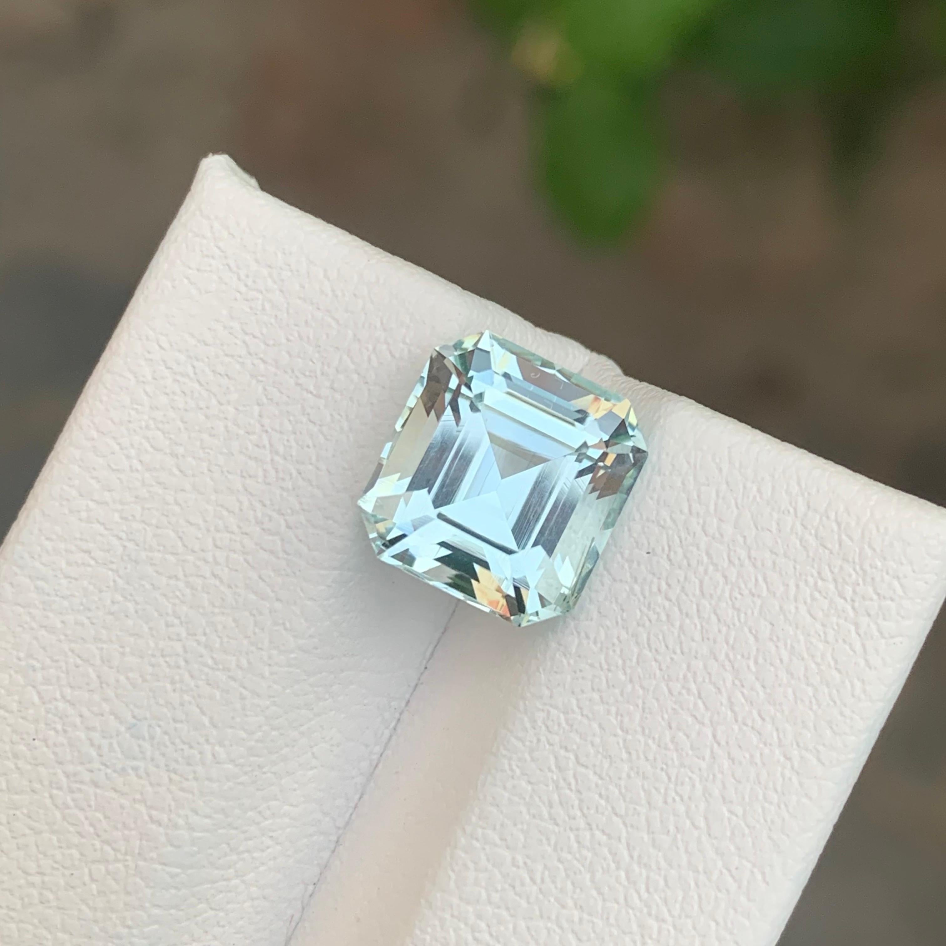 4.50 Karat Natürlicher loser Aquamarin Oktagon Form Edelstein (Achteckschliff) im Angebot