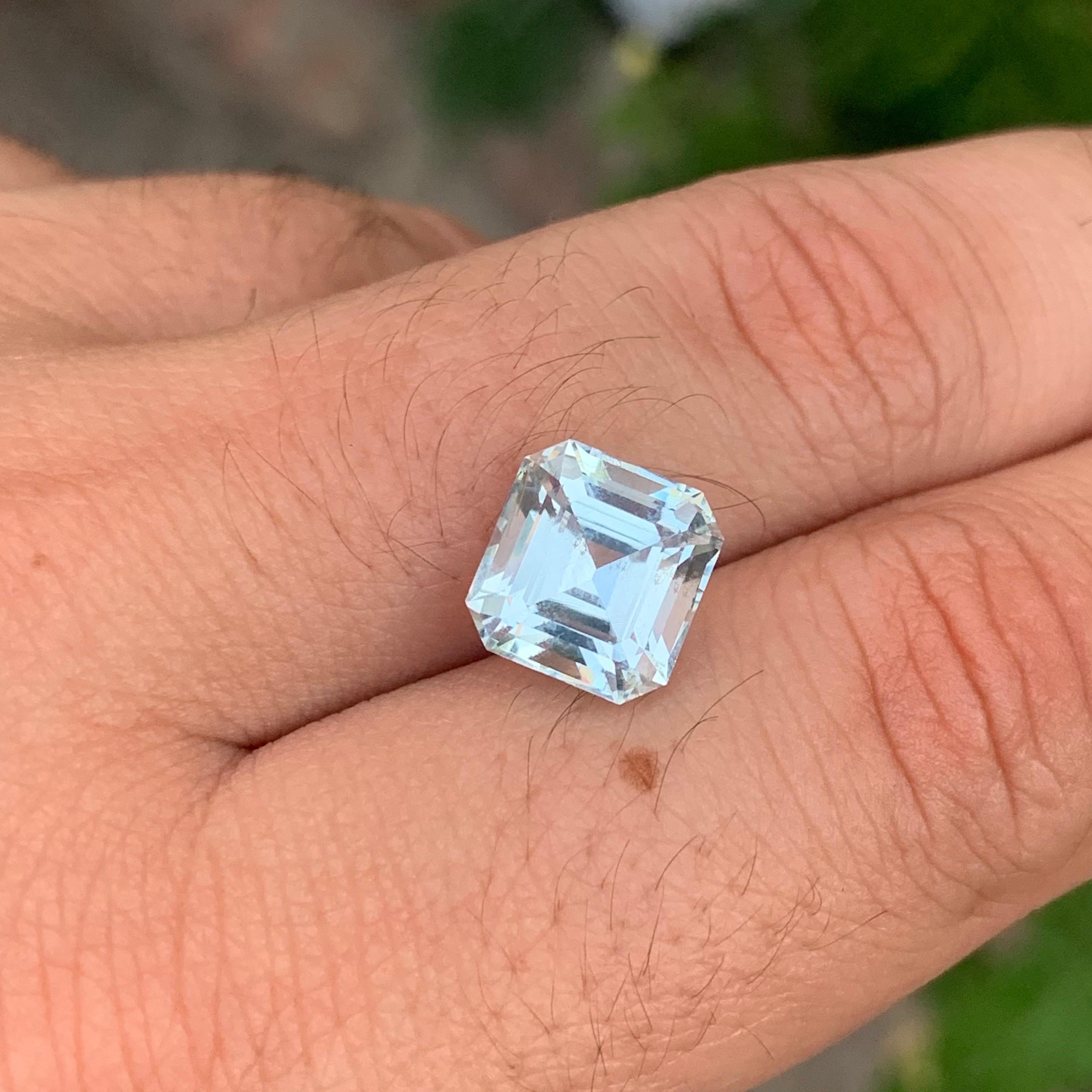 4.50 Karat Natürlicher loser Aquamarin Oktagon Form Edelstein im Angebot 1