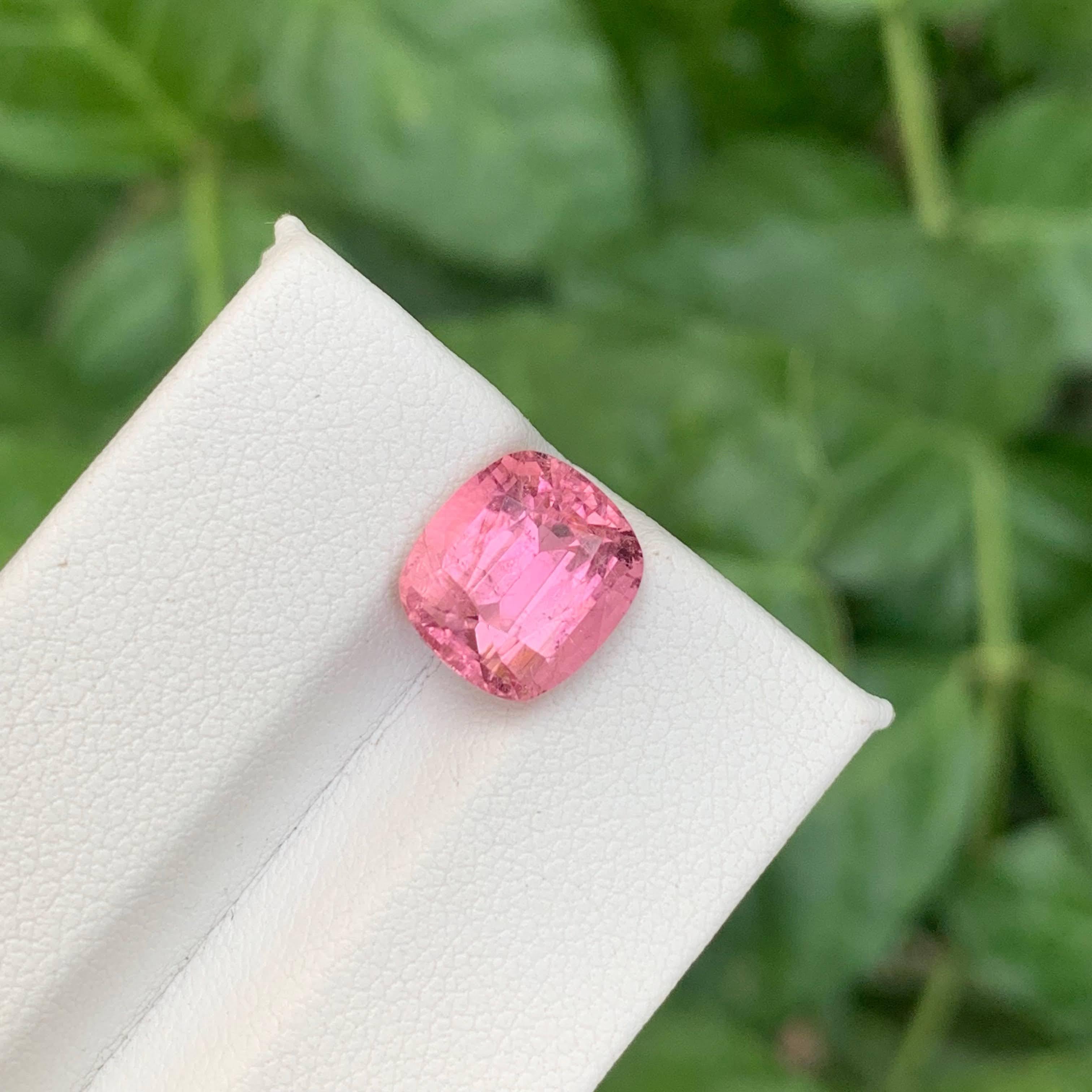4.50 Carat Natural Loose Baby Pink Tourmaline Stone Cushion Cut Afghan Gemstone (pierre précieuse afghane) en vente 4