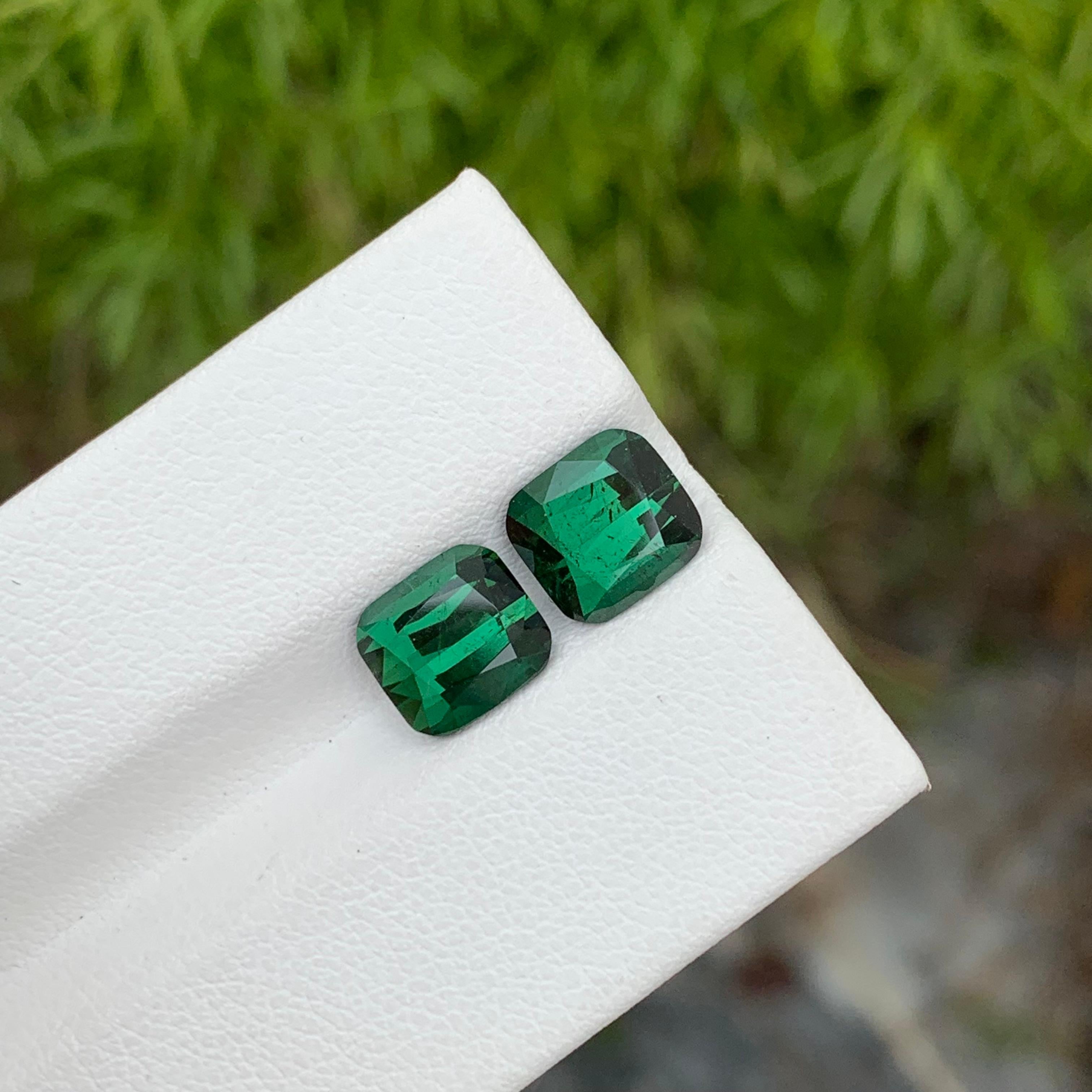 4.50 Carat Natural Loose Green Tourmaline Pair Cushion Shape Gem For Earrings  For Sale 4