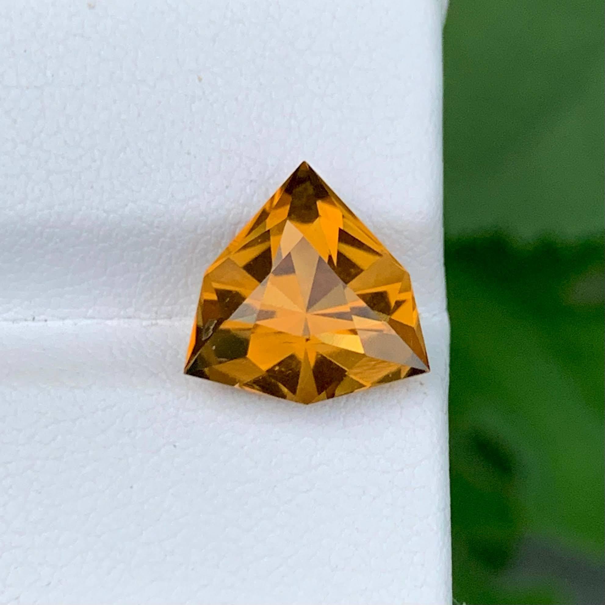 Peso 4,50 quilates 
Dimensiones 
Tratamiento Ninguno
Origen África 
Claridad Loup limpia 
Forma Corte Trillón 





Este impresionante Citrino Naranja Suelto Natural de 4,50 quilates, procedente de Brasil, tiene un vibrante y ardiente tono naranja