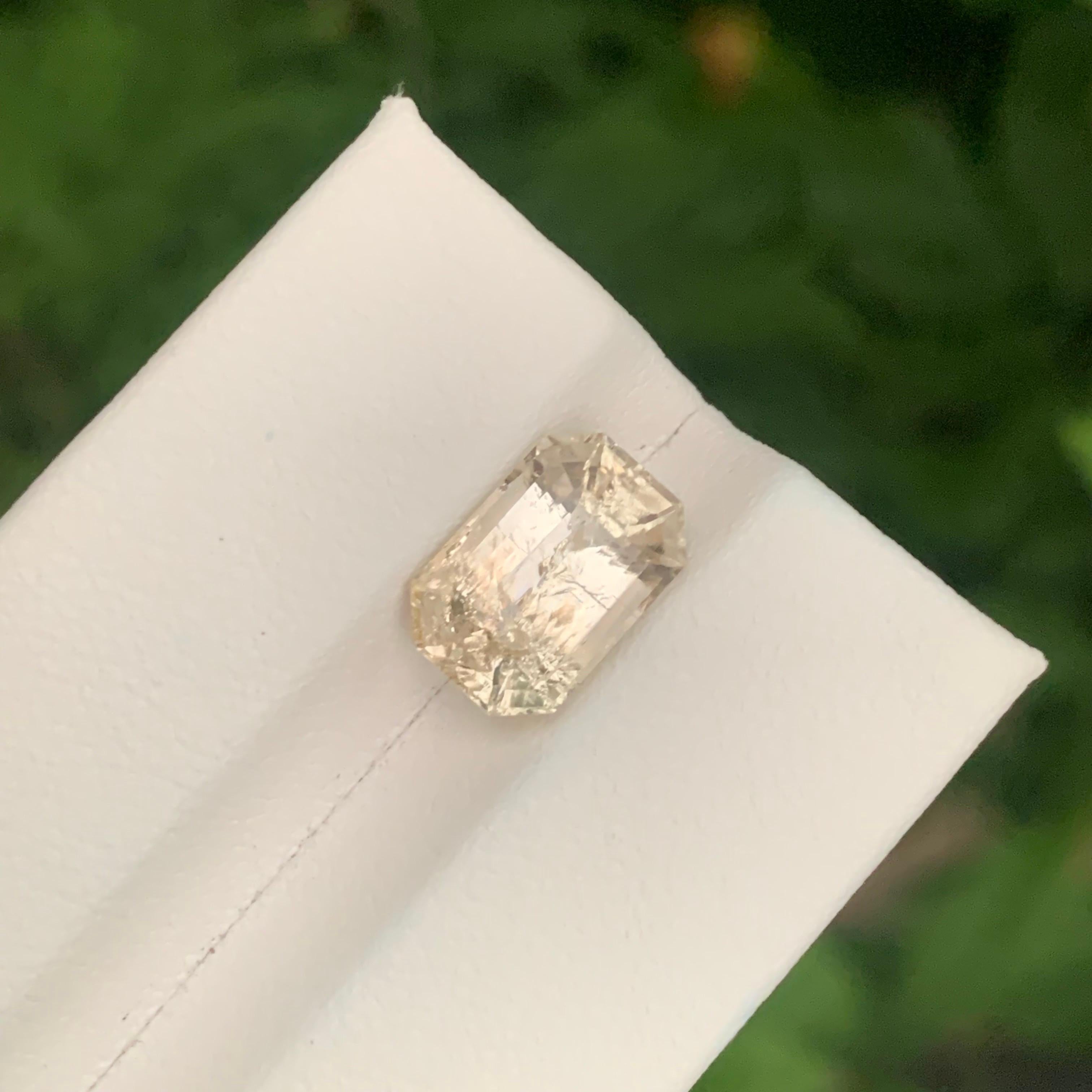 4.50 Carat Natural Loose Scapolite Emerald Shape Gemstone For Sale 4