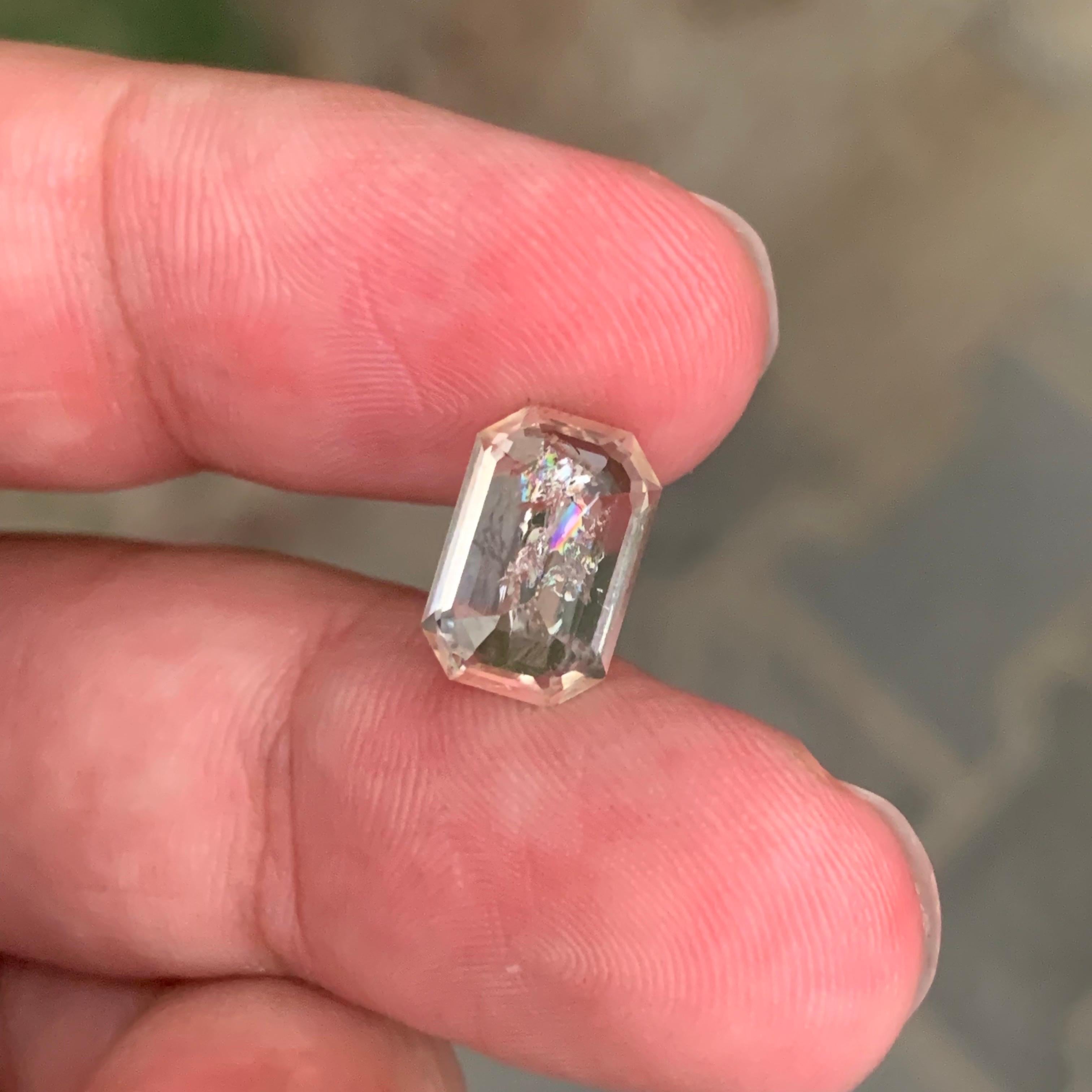 4.50 Carat Natural Loose Scapolite Emerald Shape Gemstone For Sale 1