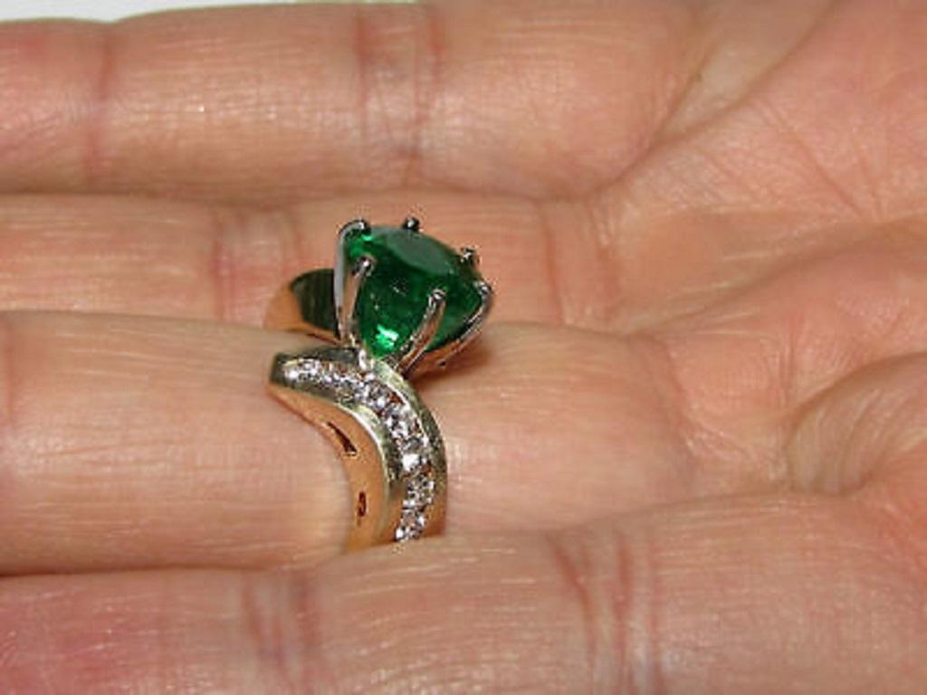 Round Cut 4.50 Carat Natural Round Emerald Diamond Cocktail A+ For Sale