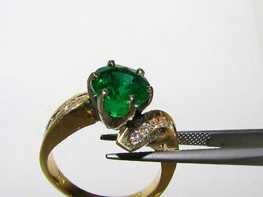 4.50 Carat Natural Round Emerald Diamond Cocktail A+ For Sale 2