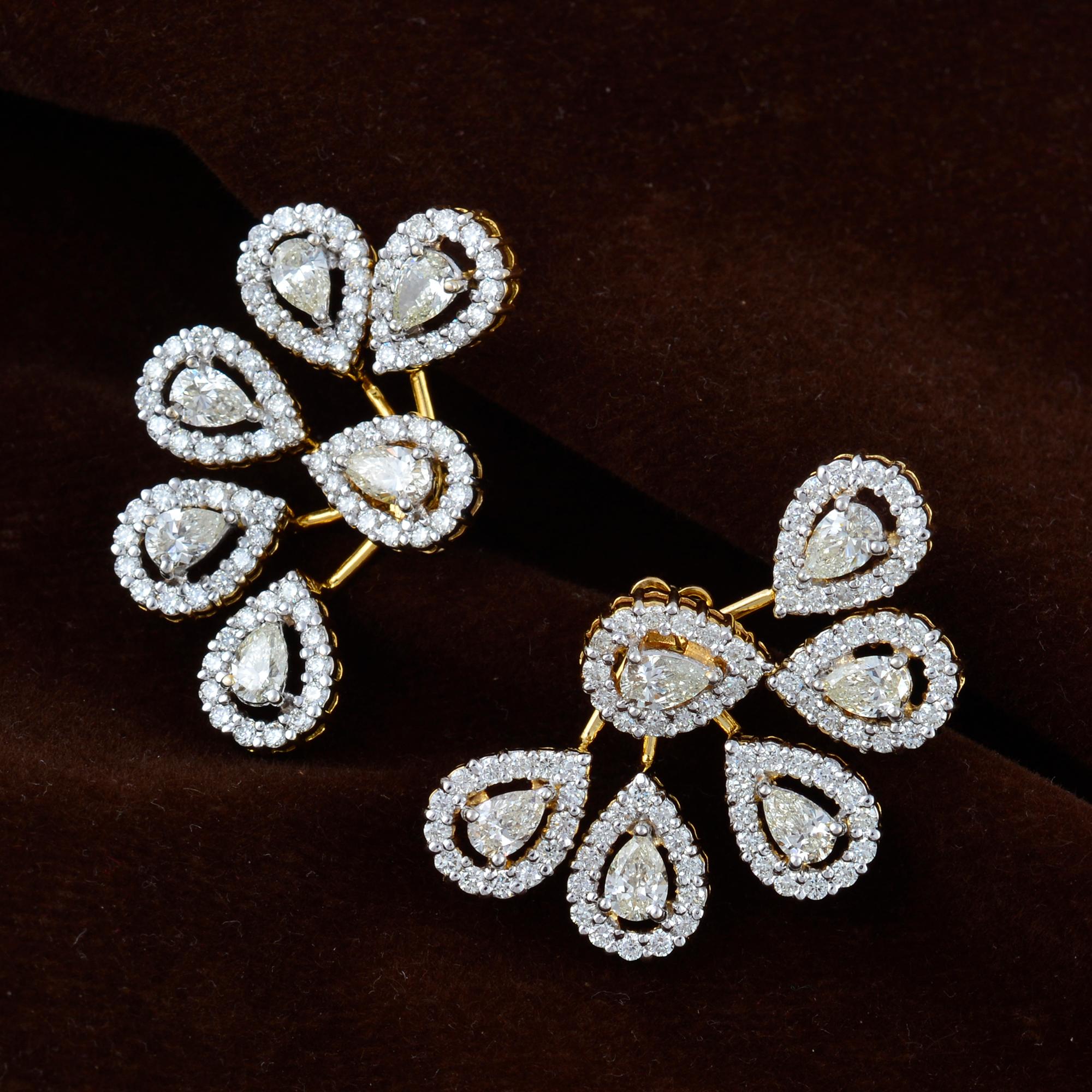Natürliche 4,50 Karat birnenförmige & runde Diamant-Ohrringe aus 18 Karat Gelbgold (Moderne) im Angebot