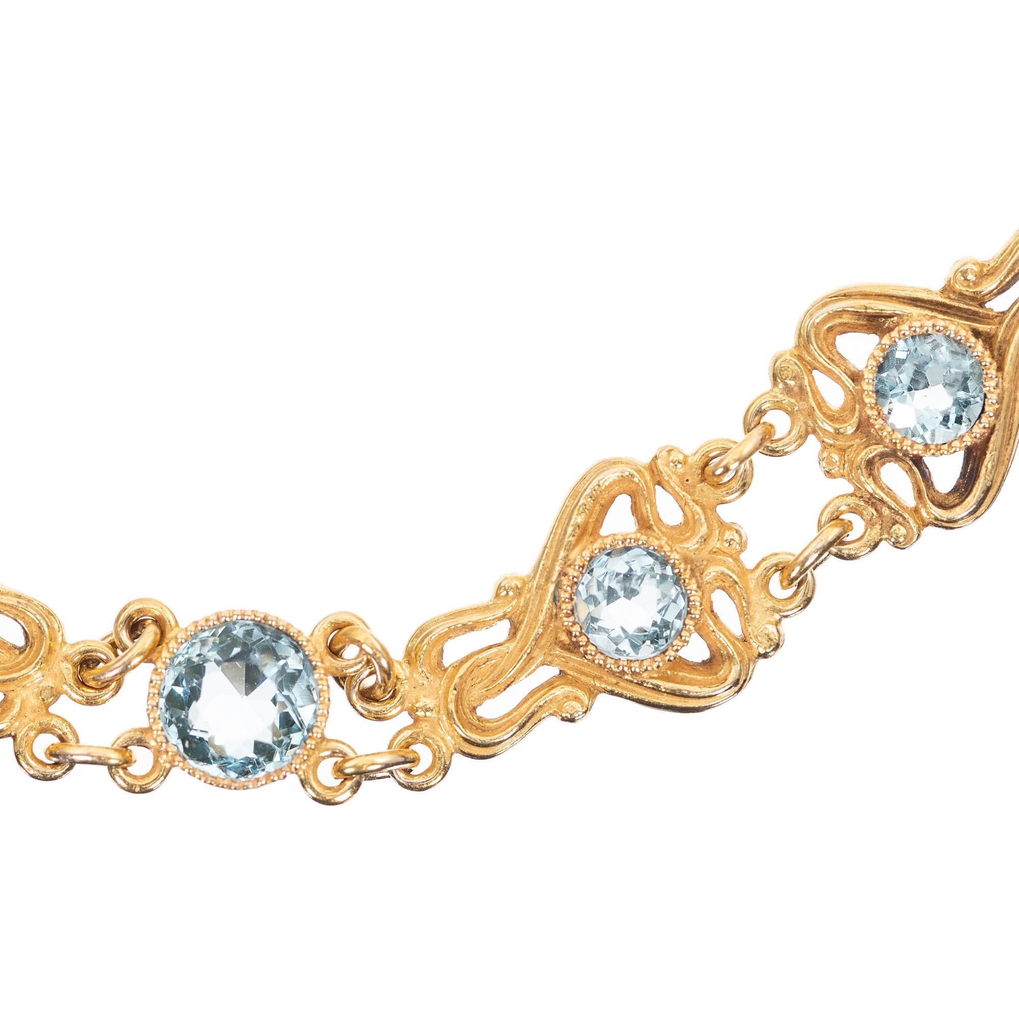 Taille ronde 4.50 Carat Round Blue Zircon Art Nouveau Open Work Gold Bracelet en vente
