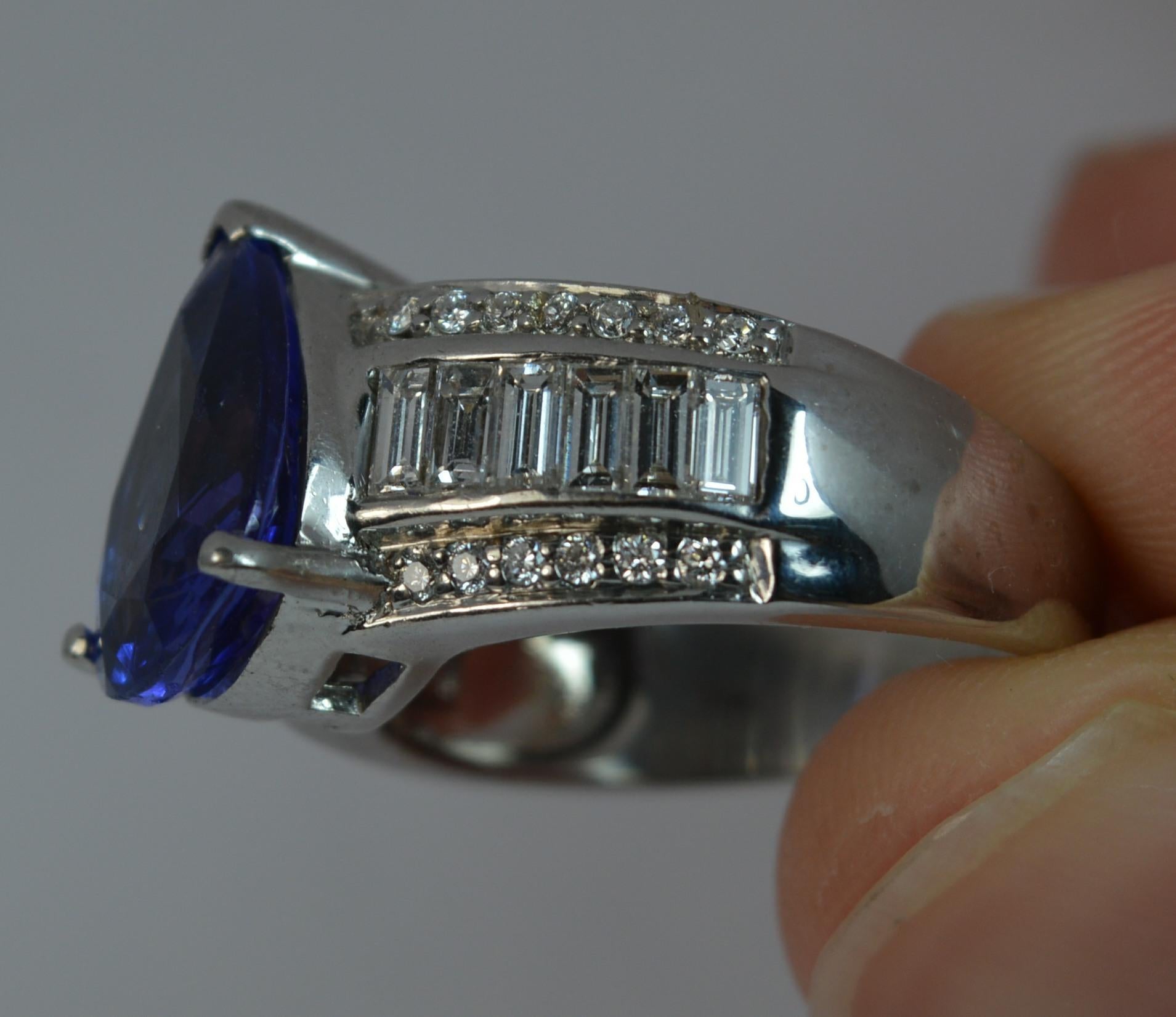 Women's 4.50 Carat Tanzanite and 1.00 Carat VS Diamond 18 Carat White Gold Ring