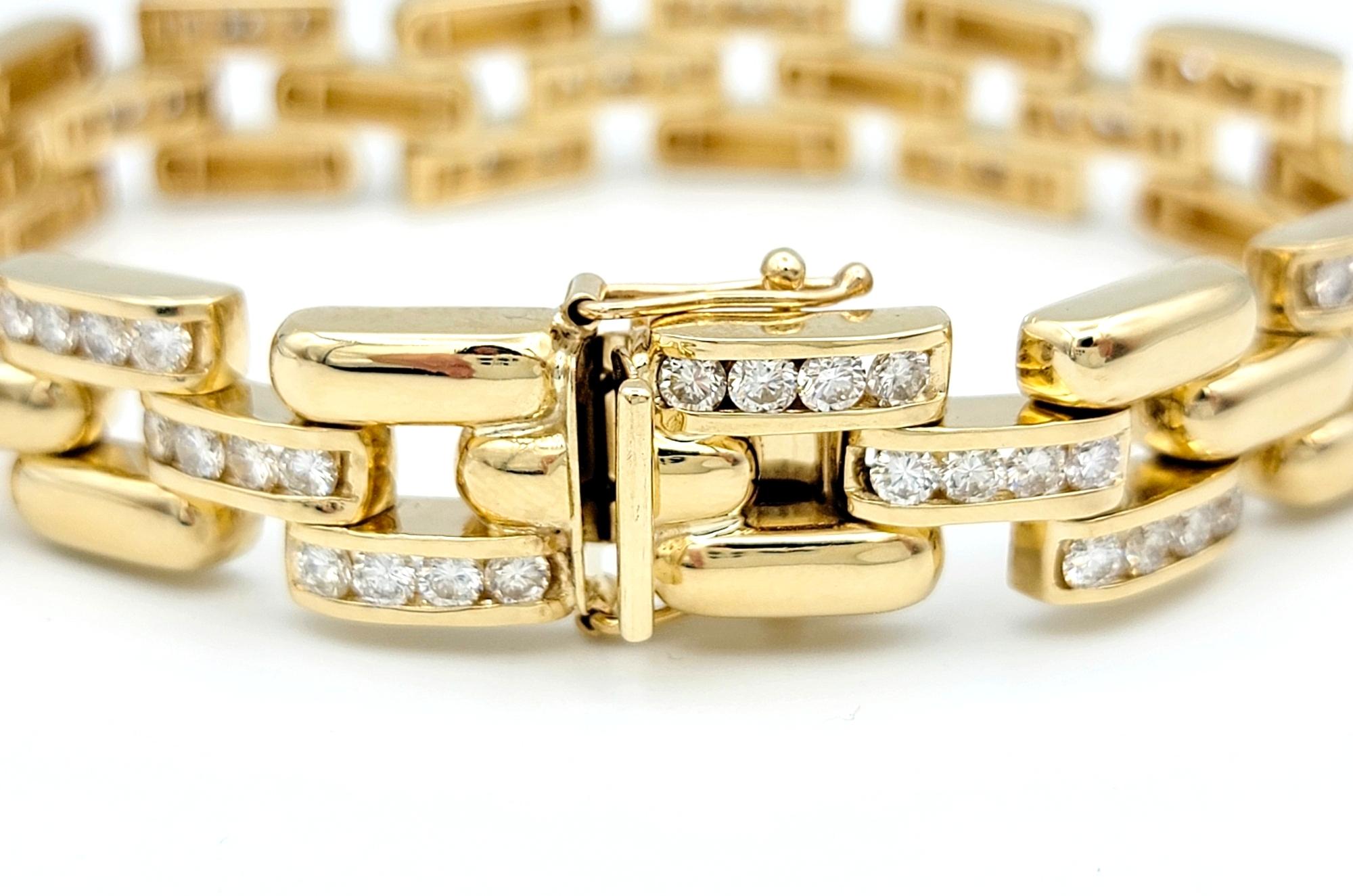 Women's or Men's 4.50 Carat Total Round Diamond Panther Link Bracelet Set in 14 Karat Yellow Gold For Sale