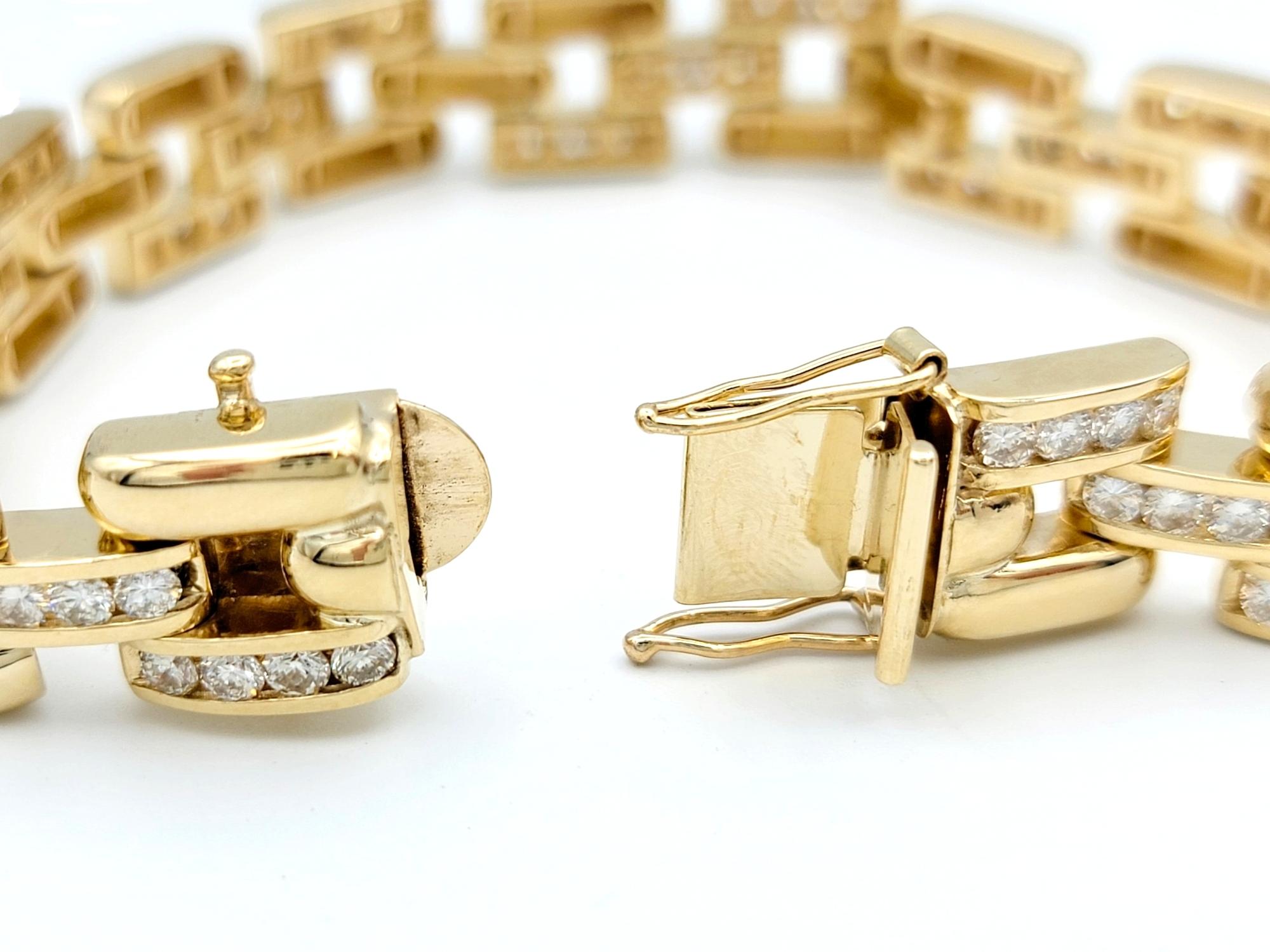 4.50 Carat Total Round Diamond Panther Link Bracelet Set in 14 Karat Yellow Gold For Sale 1