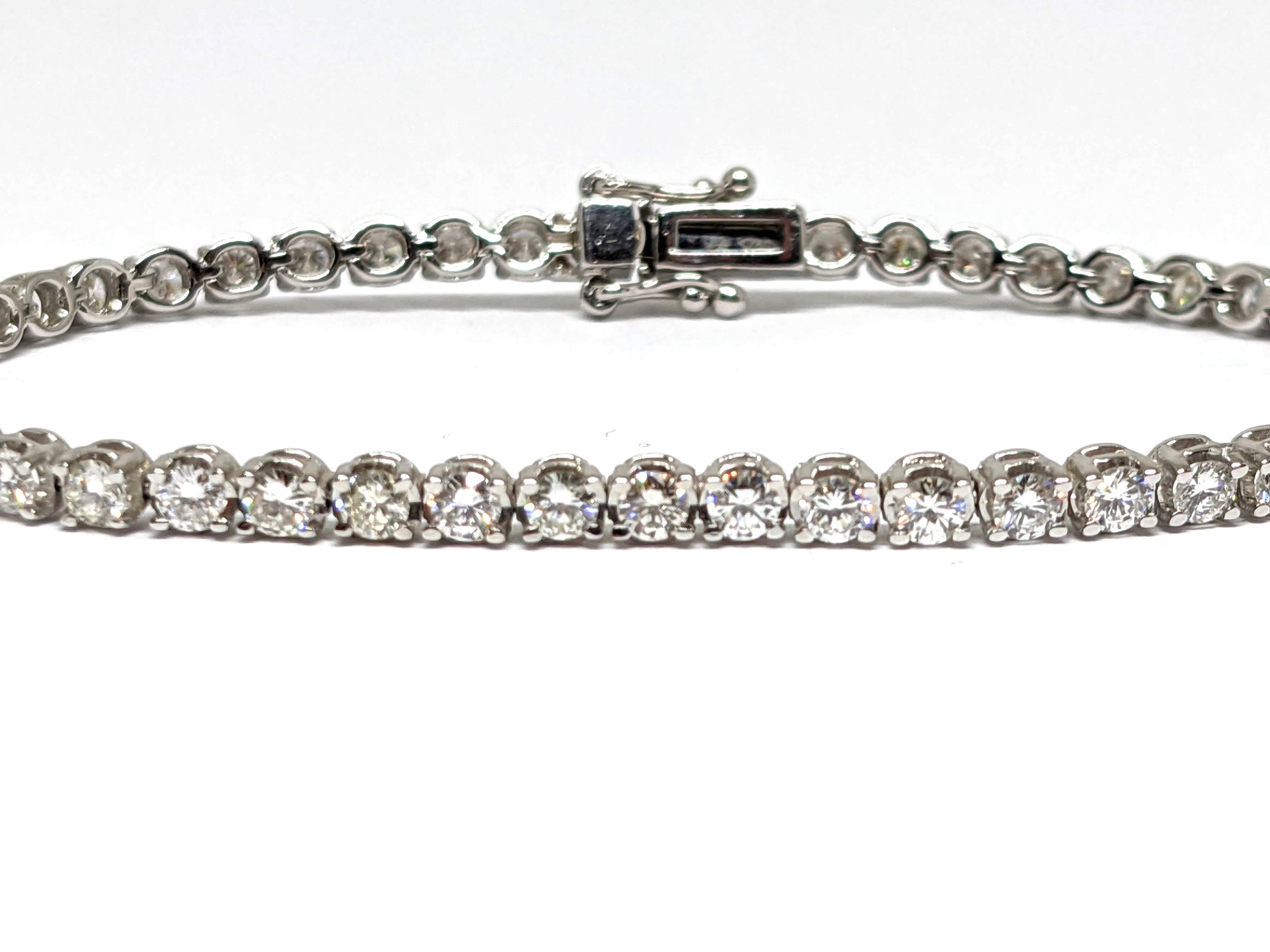 Brilliant Cut 4.50 Carat White Gold Diamond Tennis Bracelet For Sale