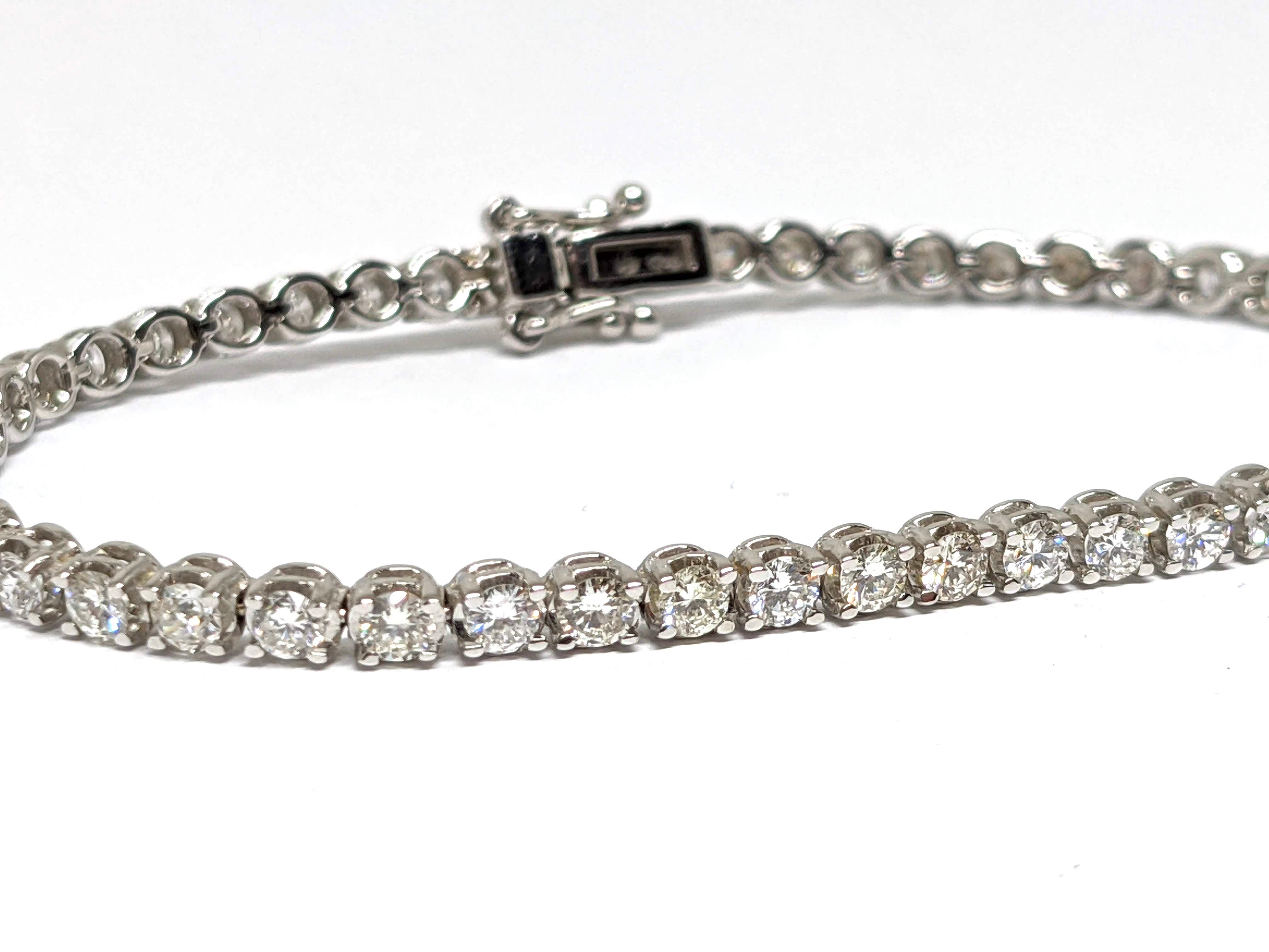 Women's 4.50 Carat White Gold Diamond Tennis Bracelet For Sale