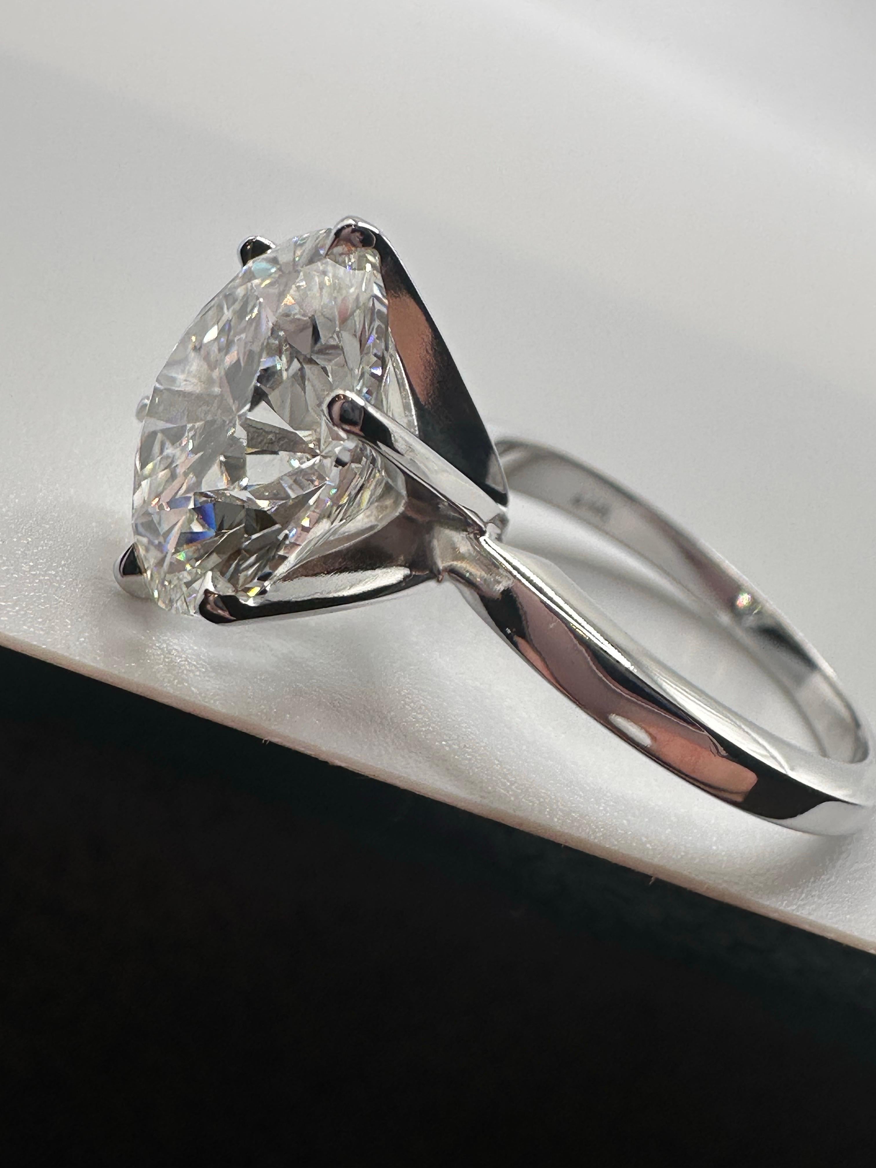 4.50 carats engagement diamonds ring minimal diamond ring fine quality GIA cert For Sale 1