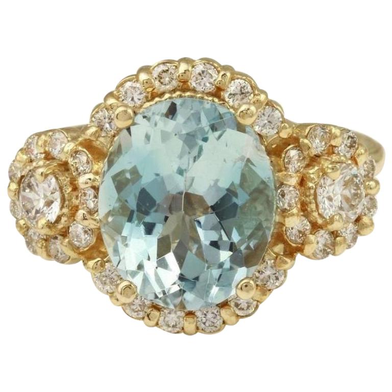 4.50 Carat Exquisite Natural Aquamarine and Diamond 14K Solid Yellow Gold Ring For Sale