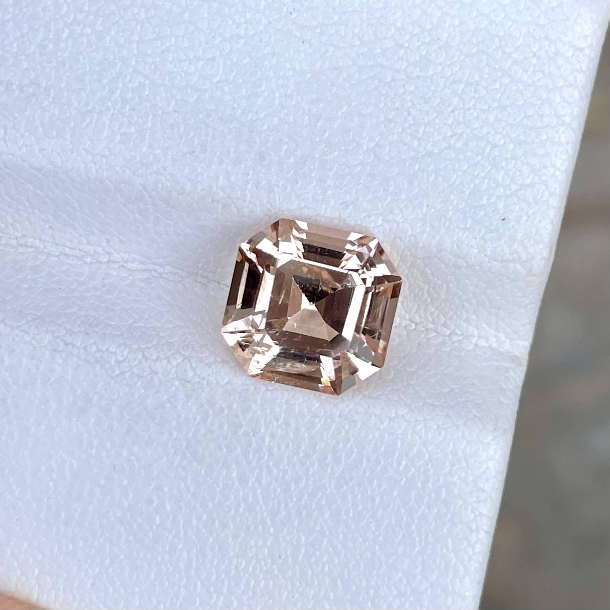 Weight 4.50 carats 
Dimensions 9.4x9.2x6.6 mm
Treatment none 
Origin Katlang, Pakistan 
Clarity SI
Shape octagon
Cut Asscher 




The Imperial Topaz Stone, boasting a remarkable weight of 4.50 carats, captivates with its exquisite Cushion Cut,