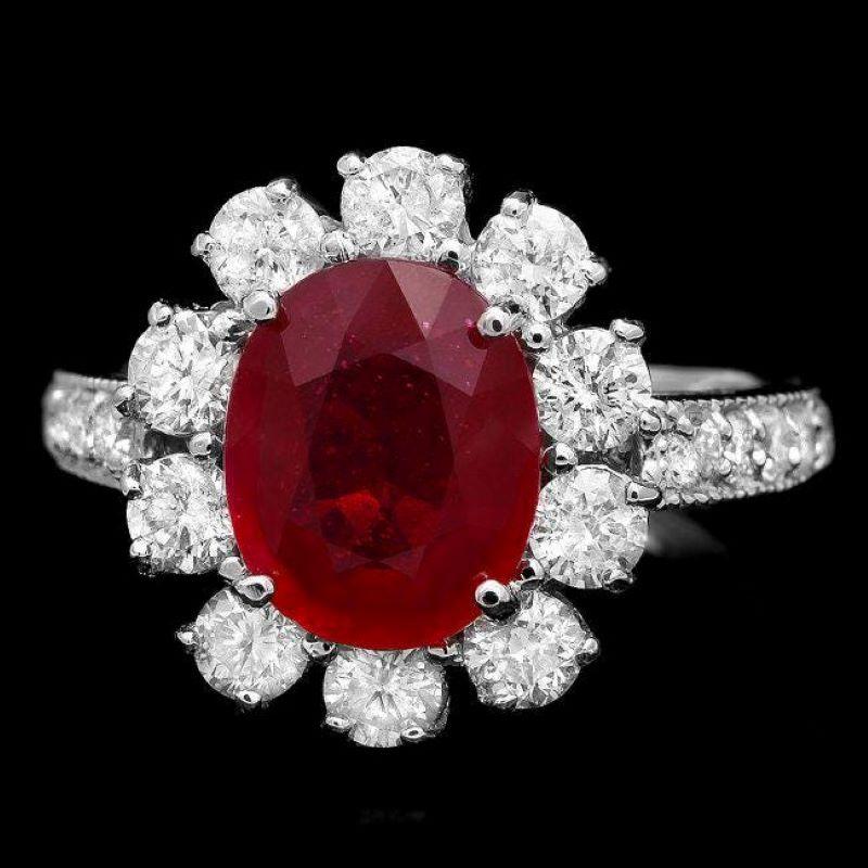 Taille mixte Bague en or blanc massif 14 carats avec rubis rouge naturel de 4,50 carats et diamants en vente