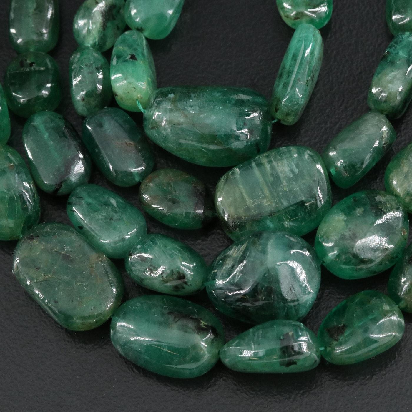 450 Carats of Earth Mined Emeralds Set in a 4 Strand Necklace In Good Condition For Sale In Leesburg, VA
