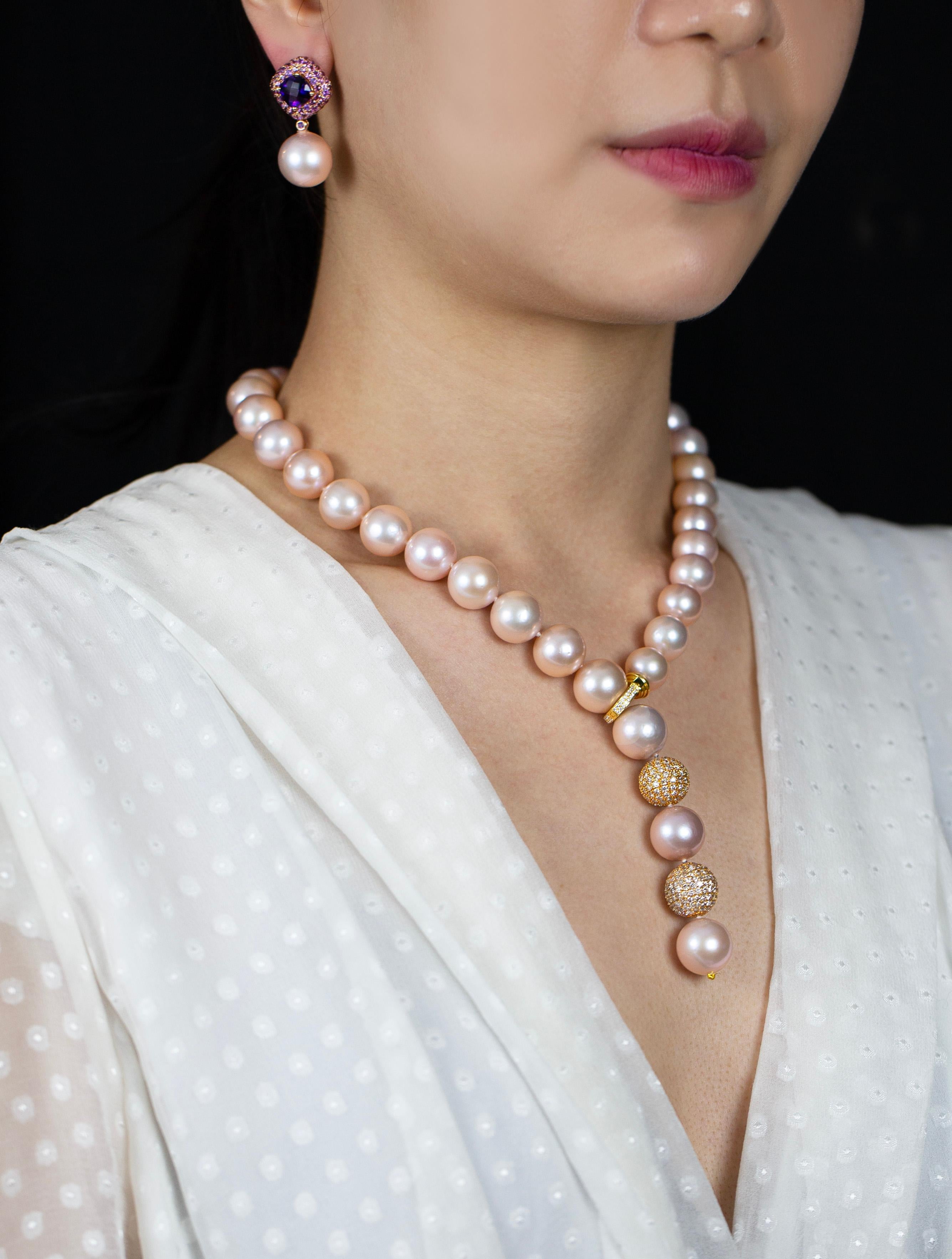 Women's 4.50 Carats Total Diamond Lariet and South Sea Pink Pearl Necklace For Sale