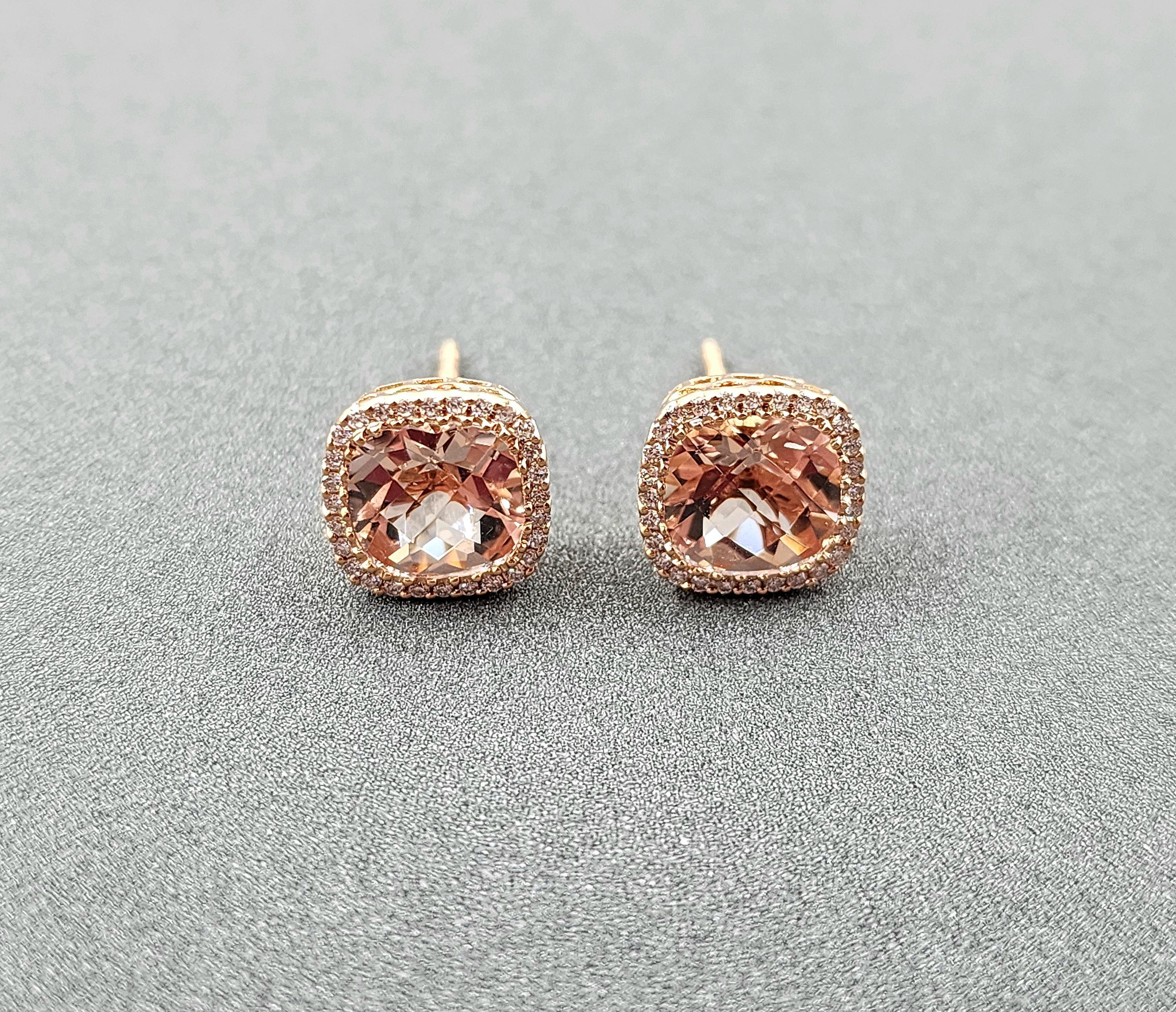 Pendientes de oro amarillo de 18 quilates con diamantes y Morganita rosa talla cojín de 4,50 quilates en Nuevo estado para la venta en Chicago, IL