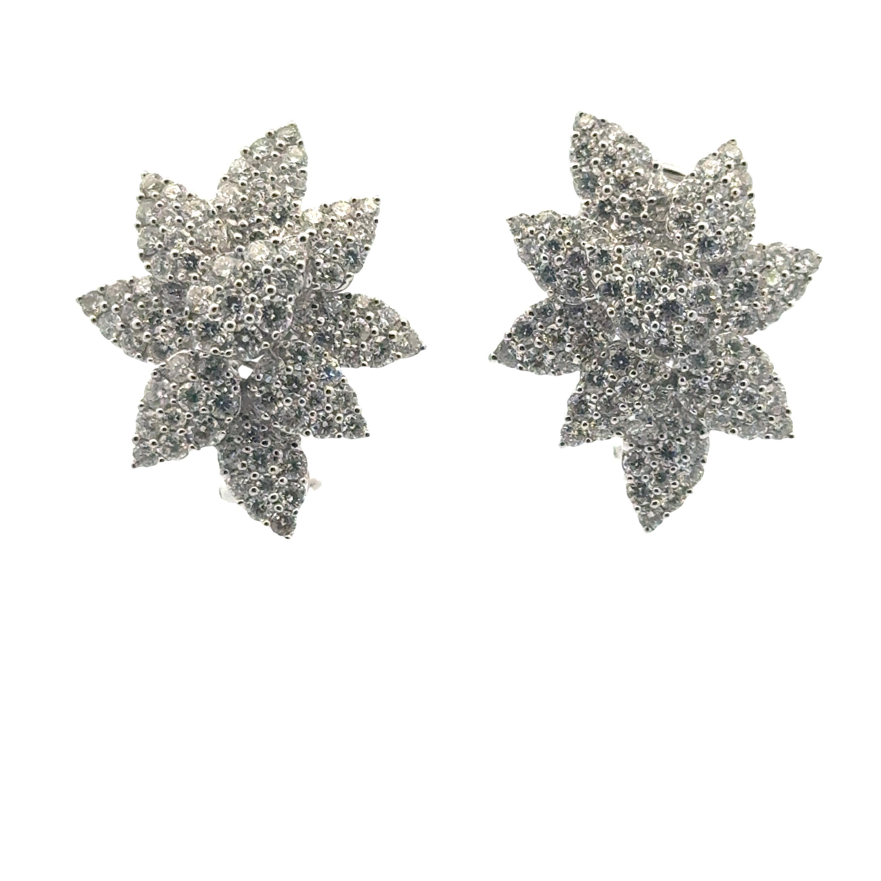 4.50 CTW Diamond Floral 14 Karat White Gold Leverback Modern Earrings For Sale 1