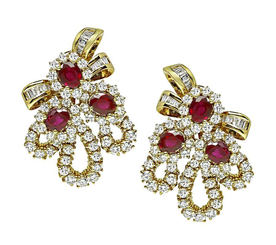 Taille coussin 45.00ct Diamond 31.00ct AGL Burma Ruby Gold Necklace Earrings and Ring Set en vente