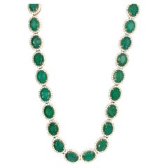 45,04 Carati Collana di diamanti smeraldo taglio ovale 45,04 Carati Collana di diamanti smeraldo taglio ovale