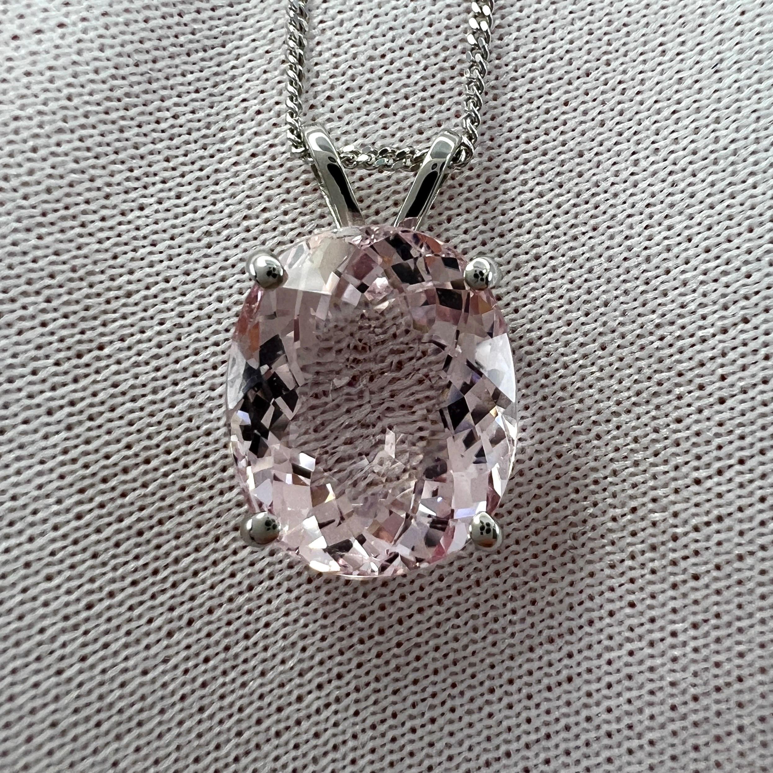 4.50ct Natural Pink Morganite Oval Cut 18k White Gold Solitaire Pendant Necklace In New Condition For Sale In Birmingham, GB