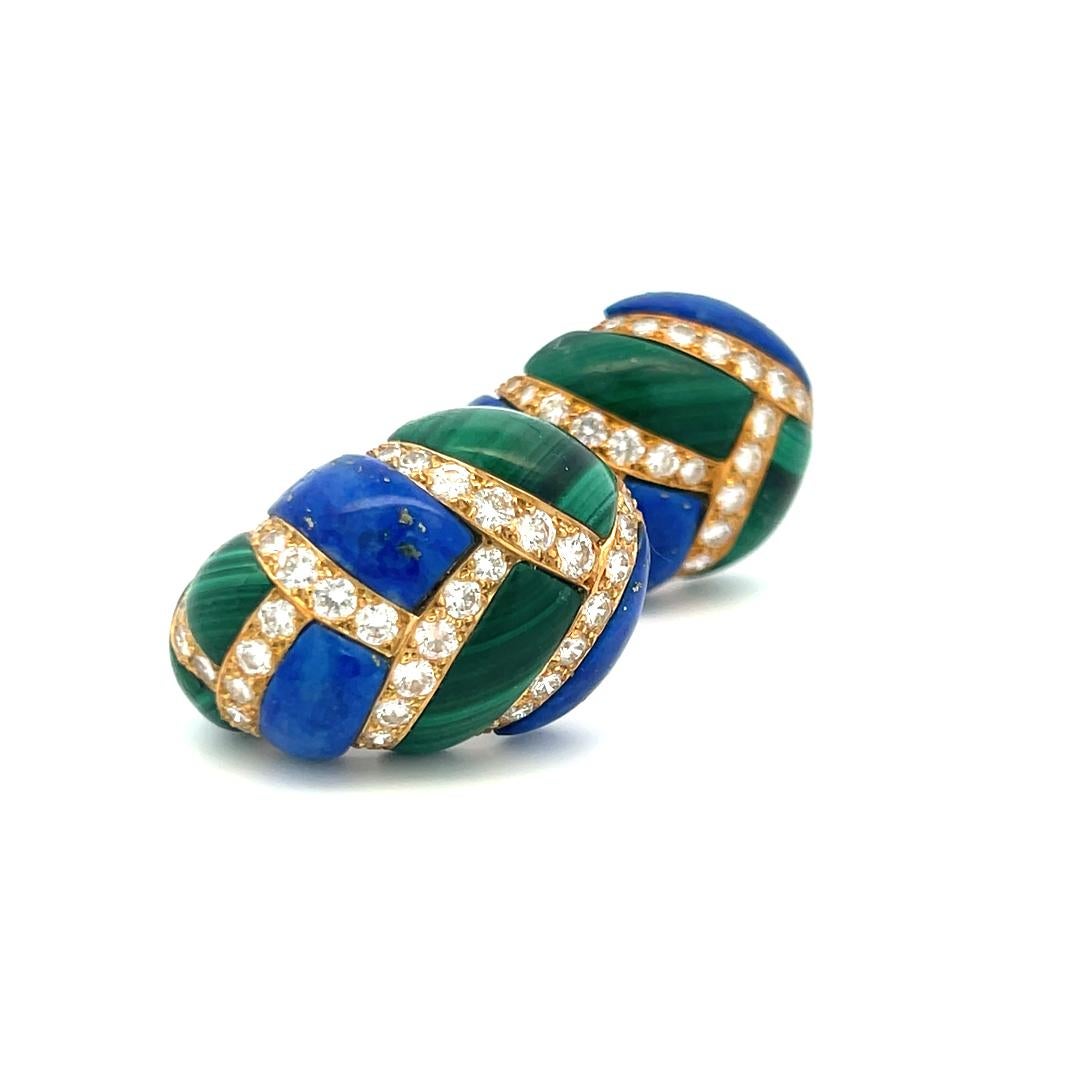 Boucles d'oreilles clips en or 18 carats avec diamant rond brillant de 4,50 ct, lapis et malachite en vente 4