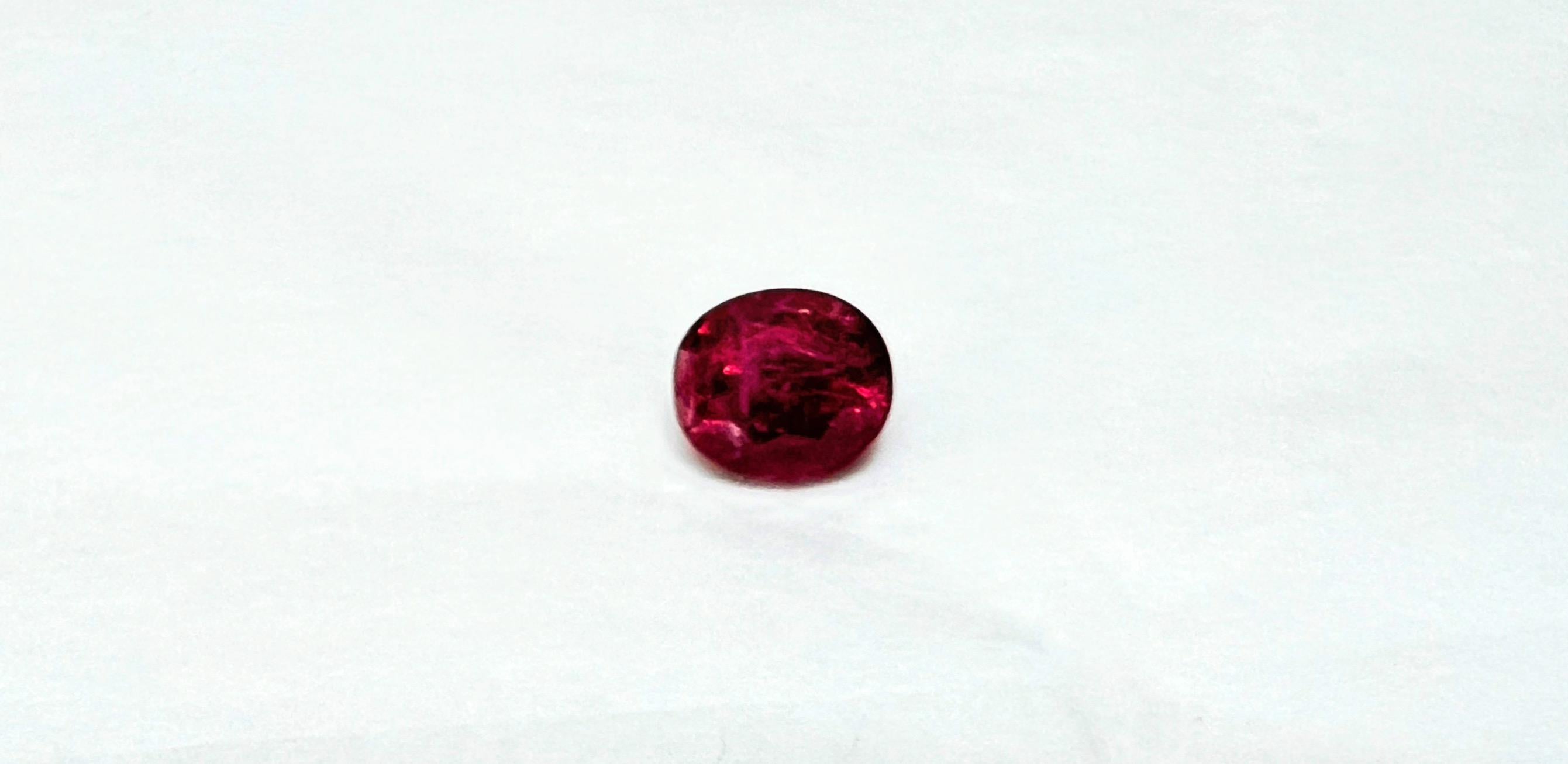 Gemma tonda di tormalina rubellite 4,50ct In condizioni Nuovo in vendita a Lanham, MD