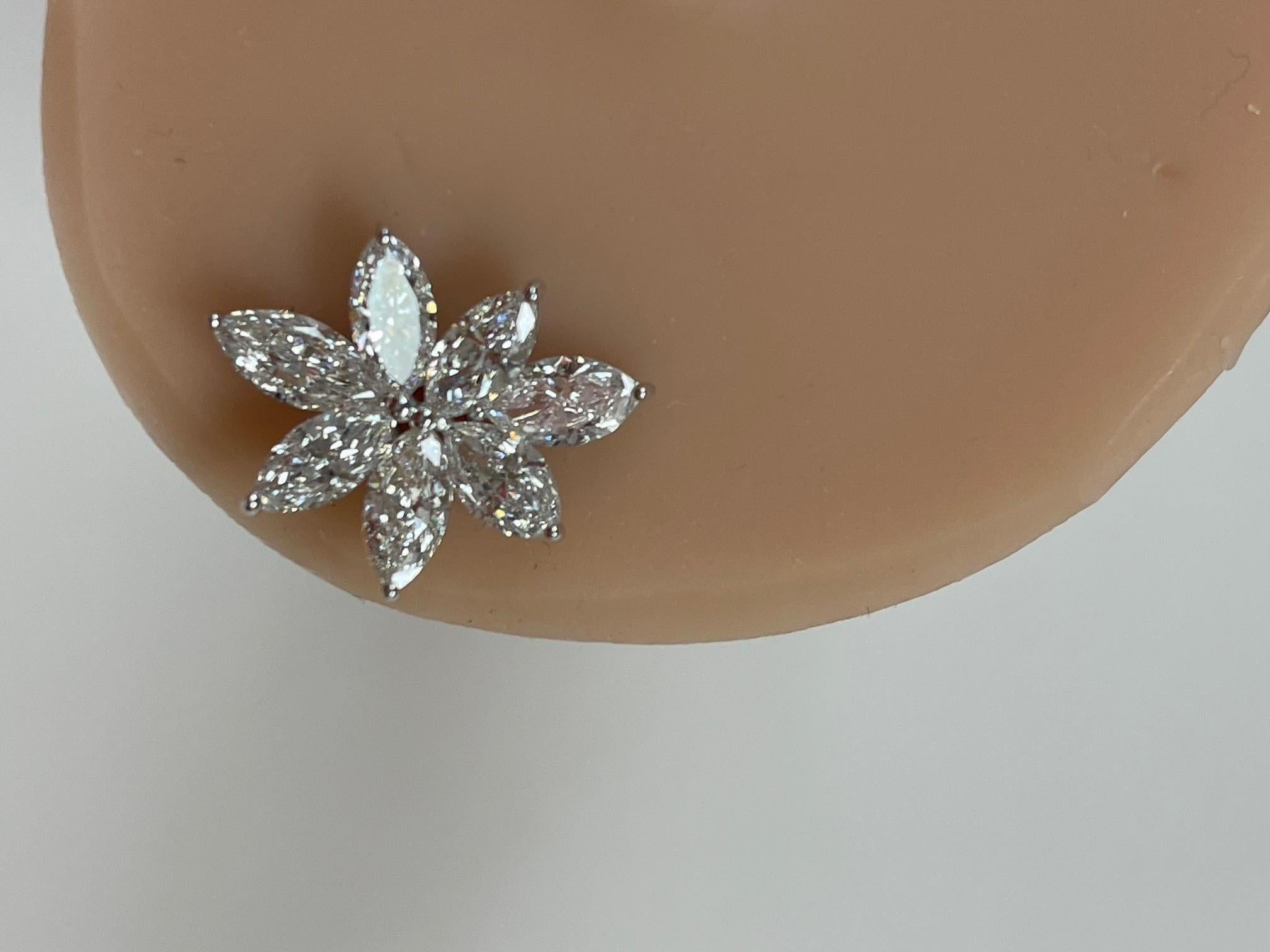 Orecchini con diamanti marquise da 4,50 CTW in oro bianco 14K in vendita 2
