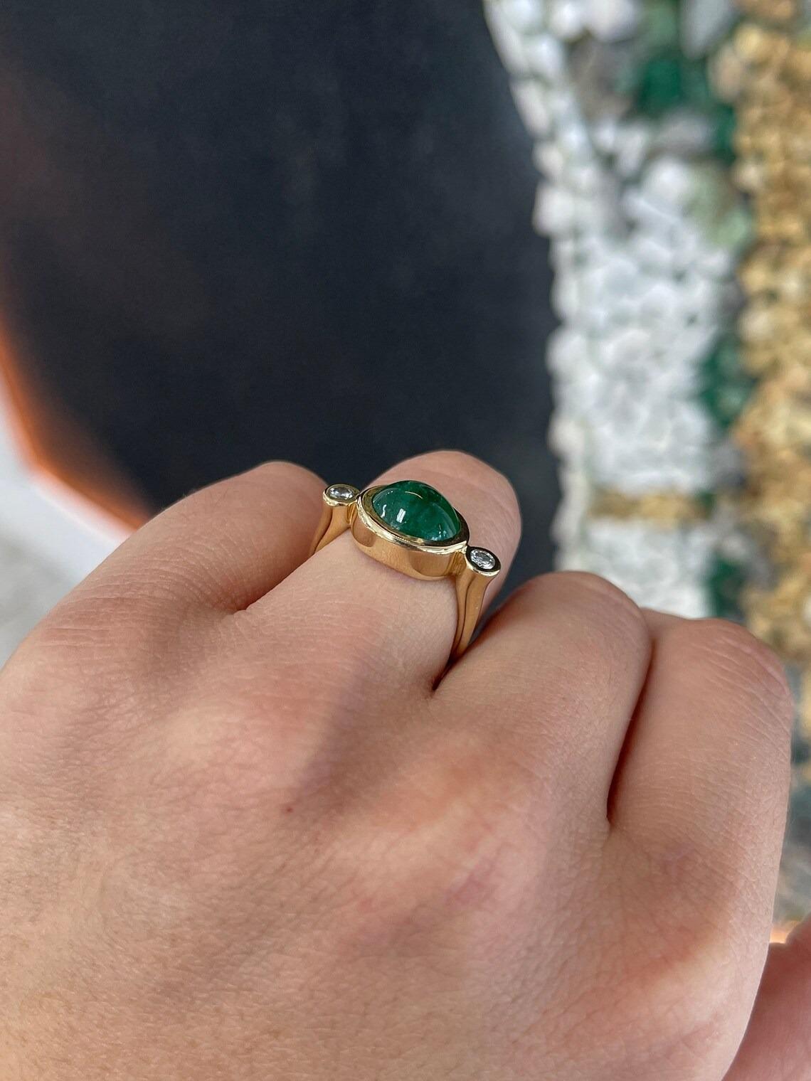 Women's 4.50tcw 14K East to West Oval Cabochon Emerald & Round Diamond 3 Stone Gold Ring For Sale
