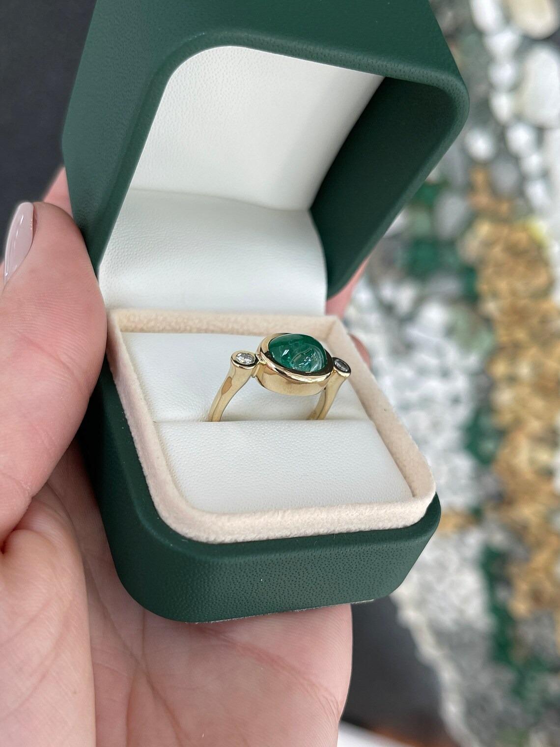 4.50tcw 14K East to West Oval Cabochon Emerald & Round Diamond 3 Stone Gold Ring For Sale 2