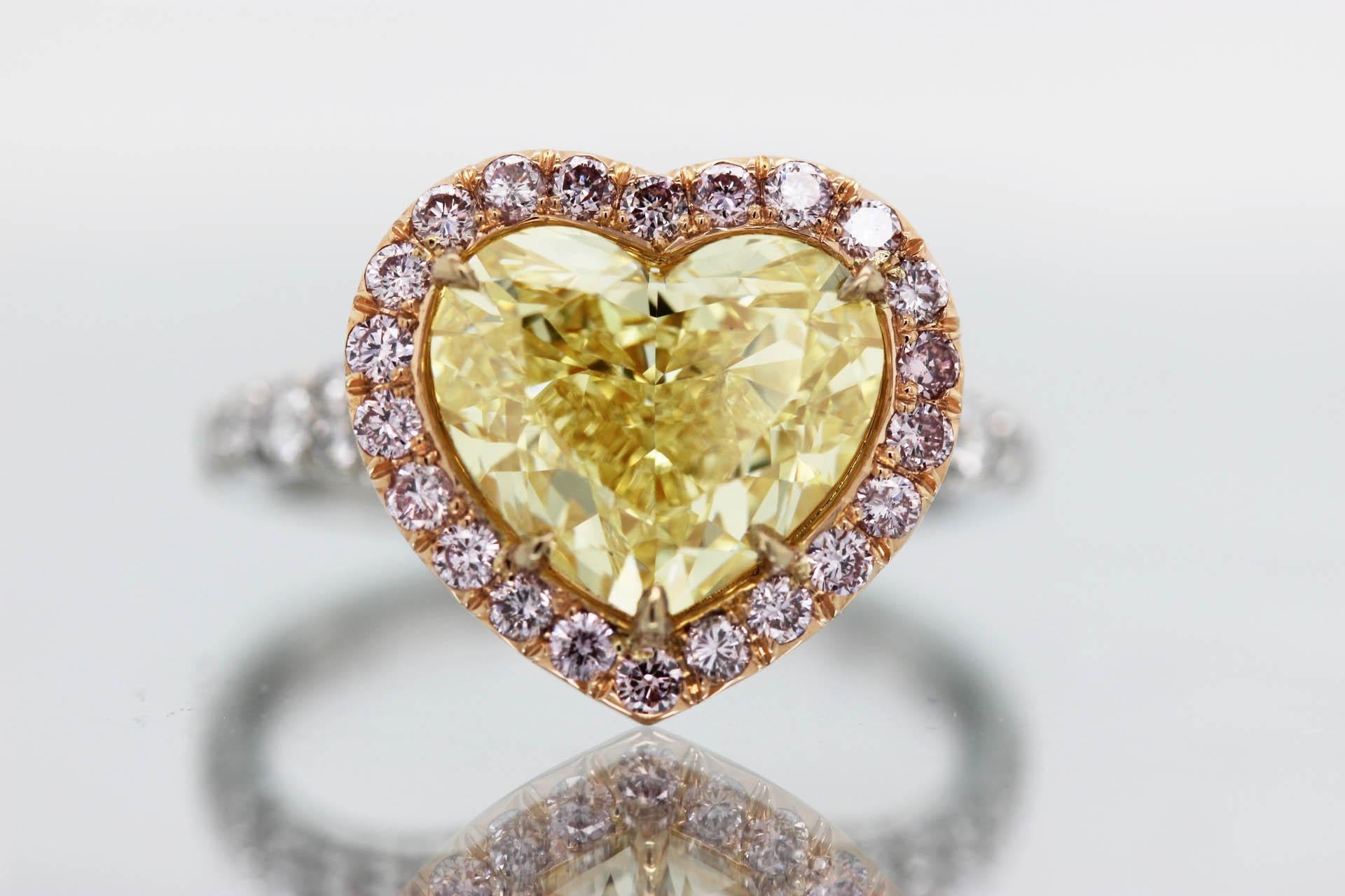 Women's 4.51 Carat Fancy Yellow Heart-Shaped Diamond Engagement Ring VVS2 GIA Scarselli For Sale