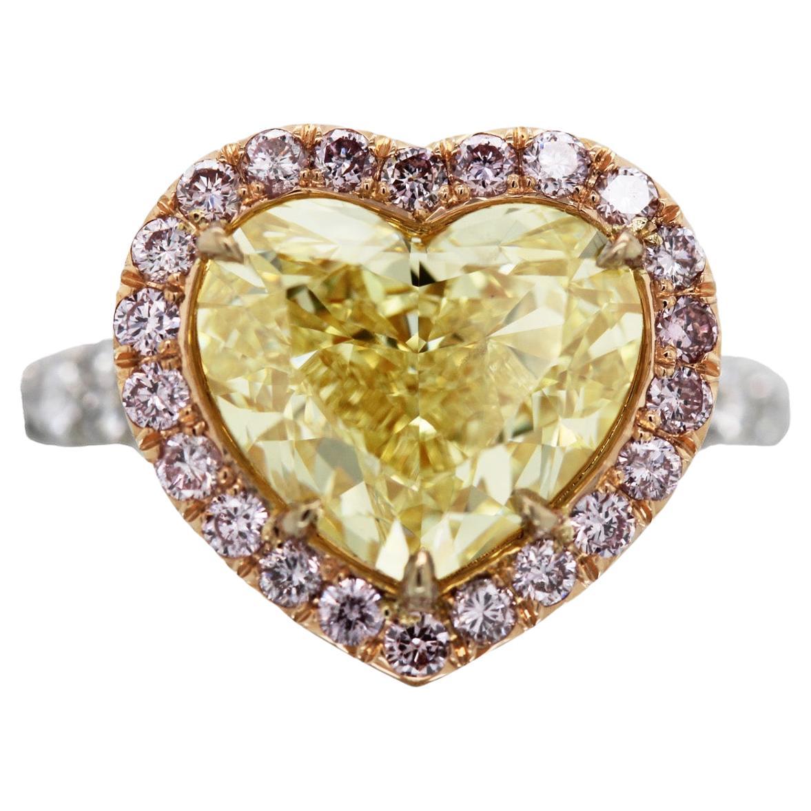 4.51 Carat Fancy Yellow Heart-Shaped Diamond Engagement Ring VVS2 GIA Scarselli For Sale