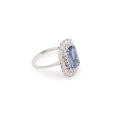 4.51 Carats Unheated Ceylon Sapphire Diamonds 18 Carats White Gold Daisy Ring