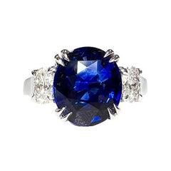 4.51 CTS Sapphire Oval Ring