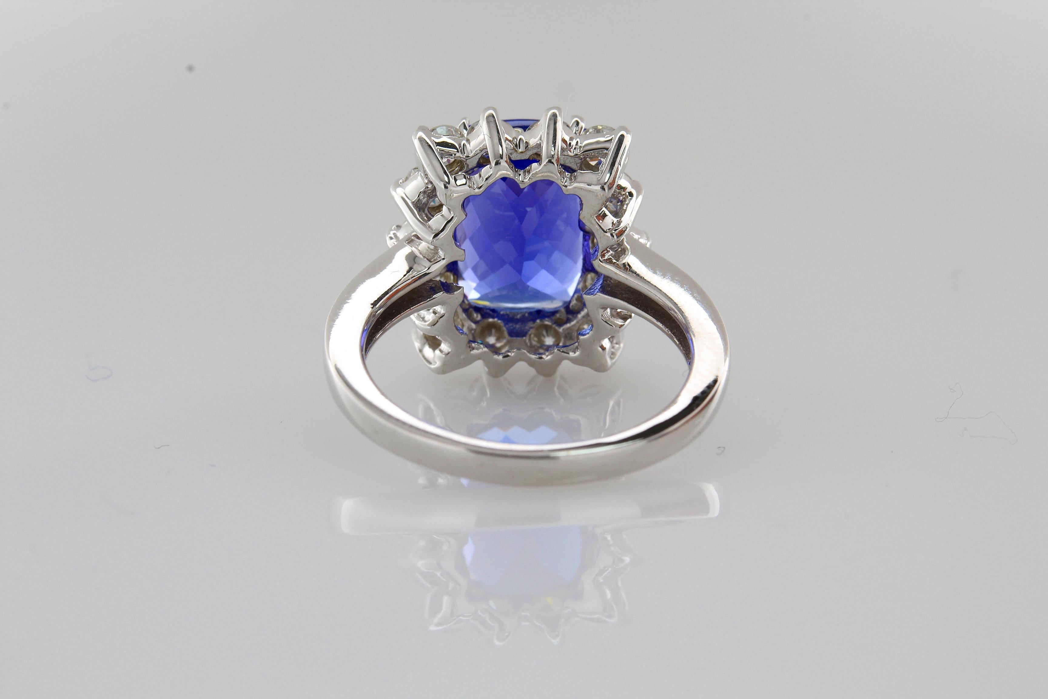 Women's 4.52 Carat Cushion Cut Violet Blue Tanzanite Gemstone 14 Karat White Gold Ring For Sale