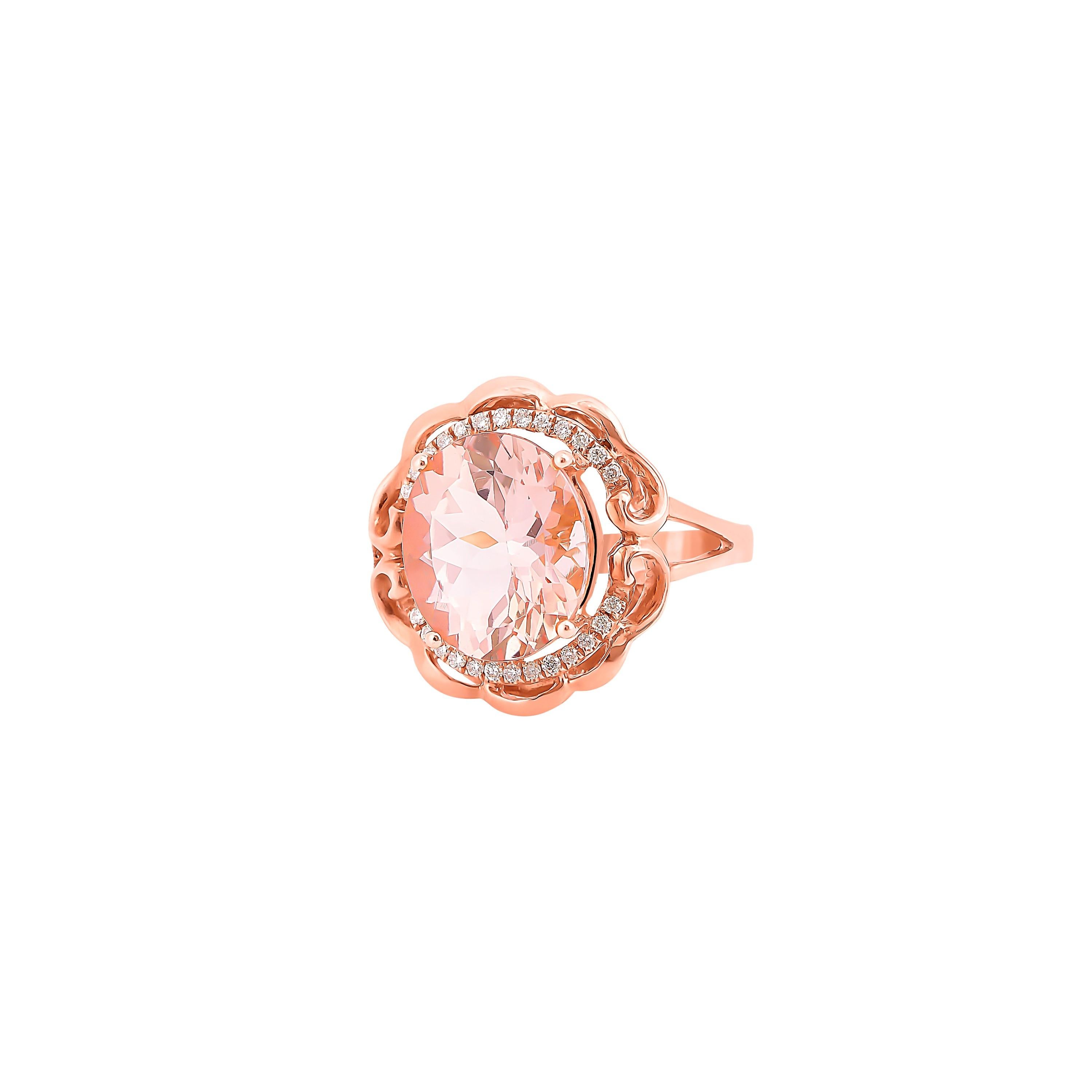 Oval Cut 4.52 Carat Morganite and Diamond Ring in 18 Karat Rose Gold For Sale
