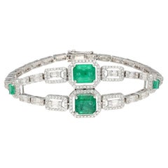 4.52 carats Emerald 3.60 carats Diamond 18K Gold Art Deco Style Bracelet
