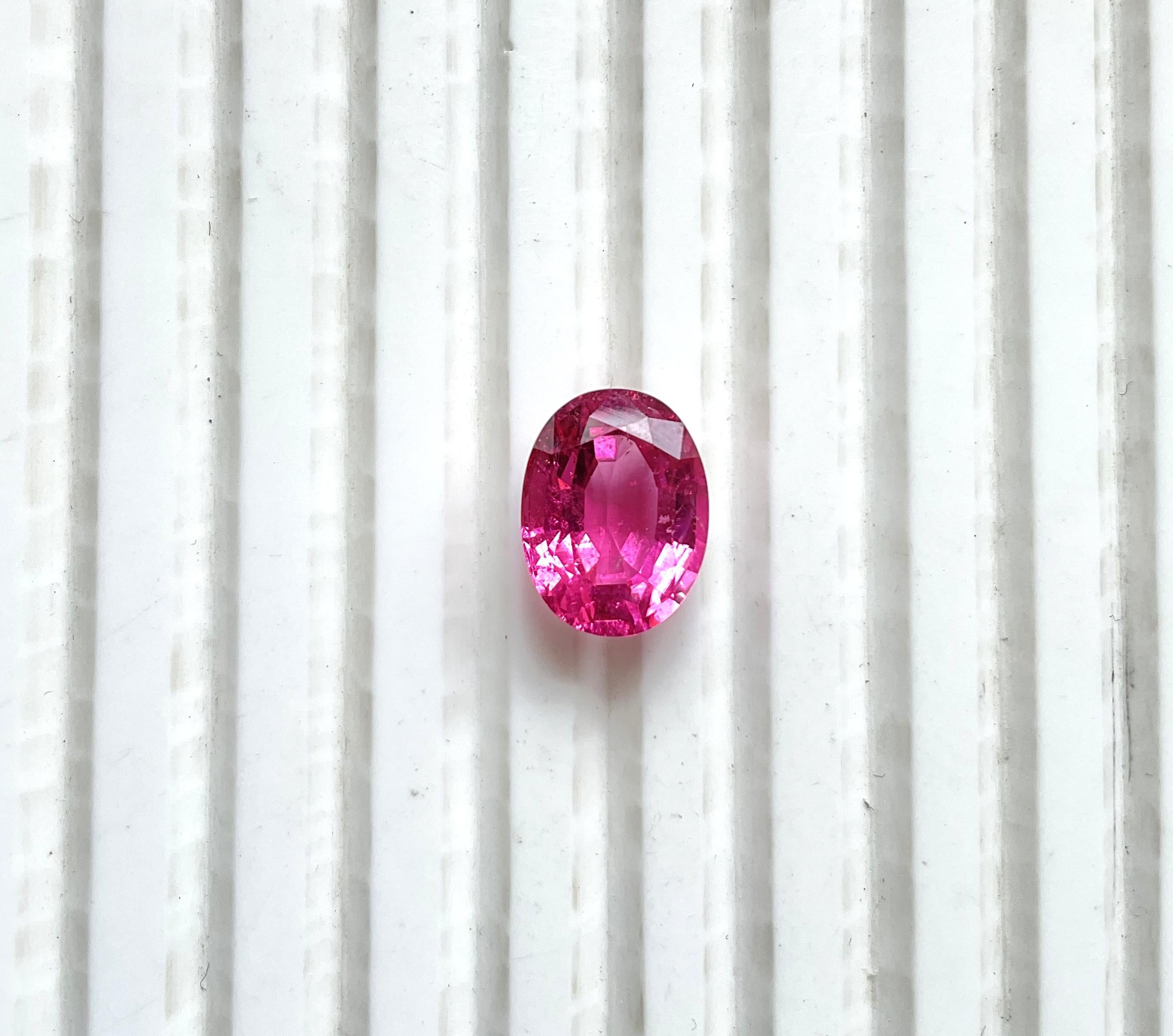 4.52 Carats Pink Tourmaline Oval Faceted Cut stone Top Quality Natural gemstone en vente 2